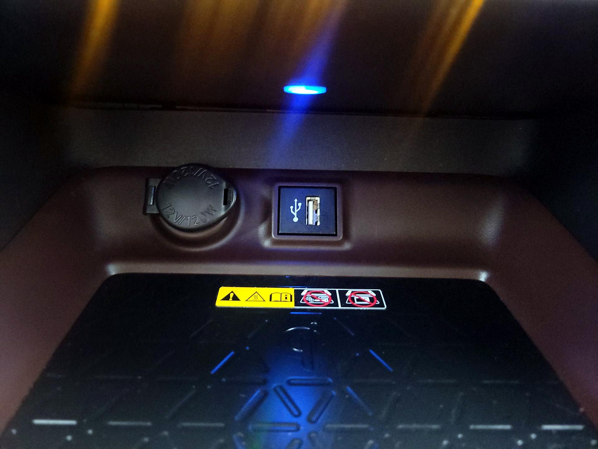 Thumbnail: 2025 Toyota RAV4 - 18