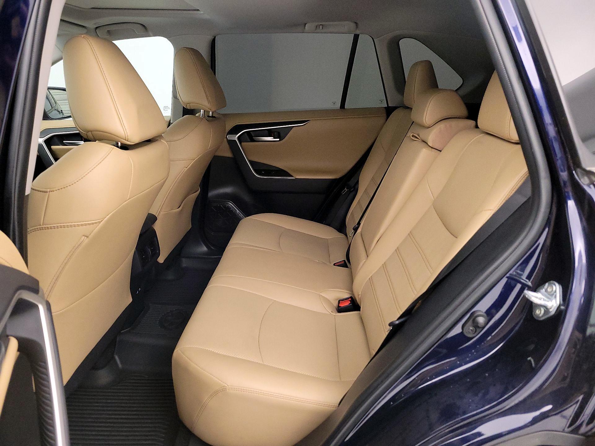 Thumbnail: 2025 Toyota RAV4 - 20