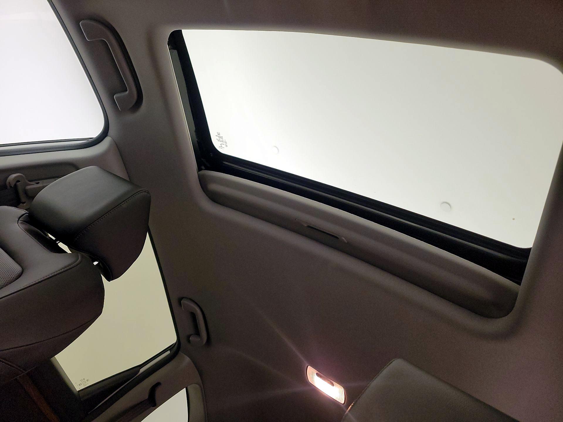 Thumbnail: 2020 Honda CR-V - 20