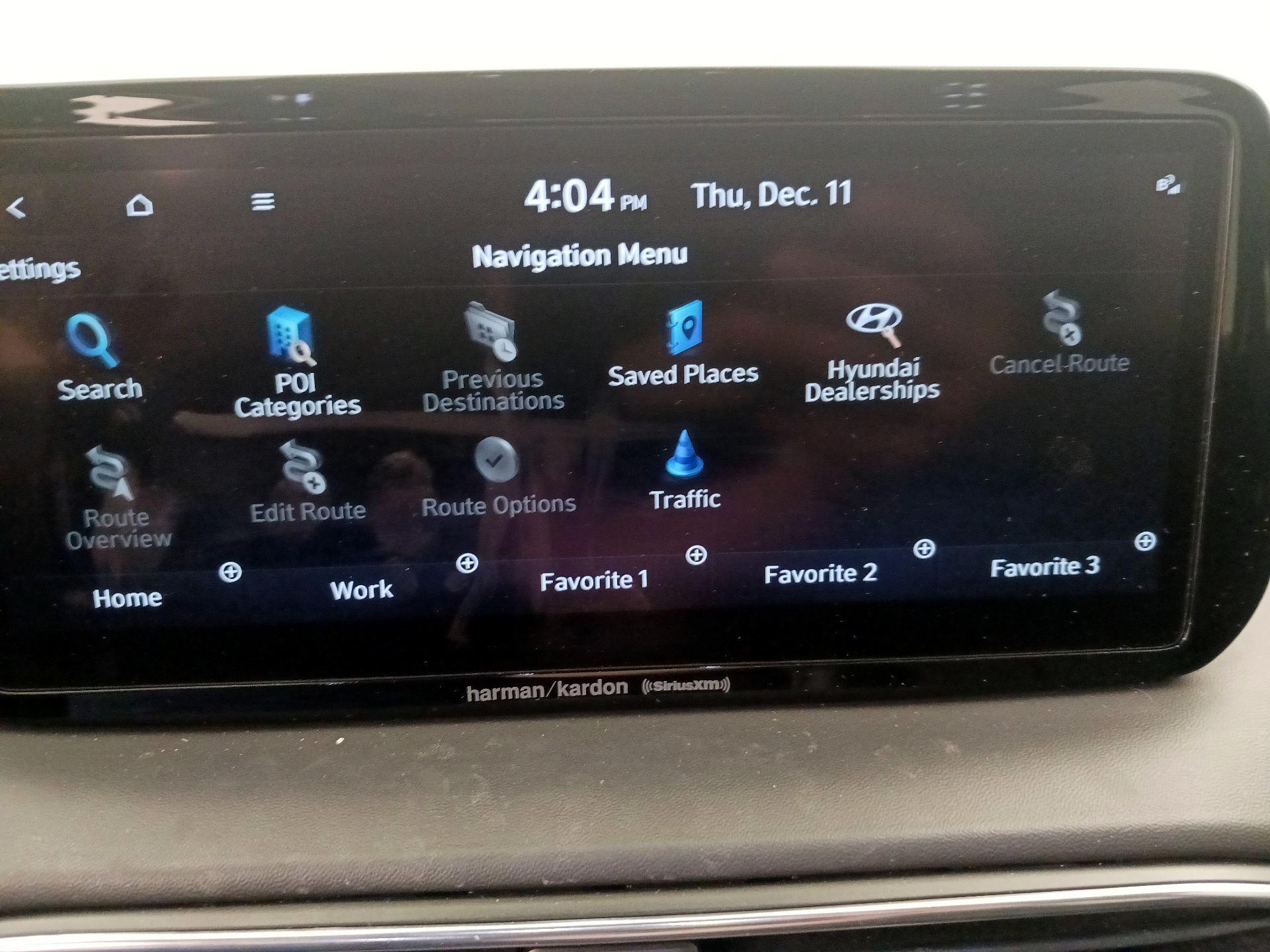 Thumbnail: 2022 Hyundai Santa Fe - 14