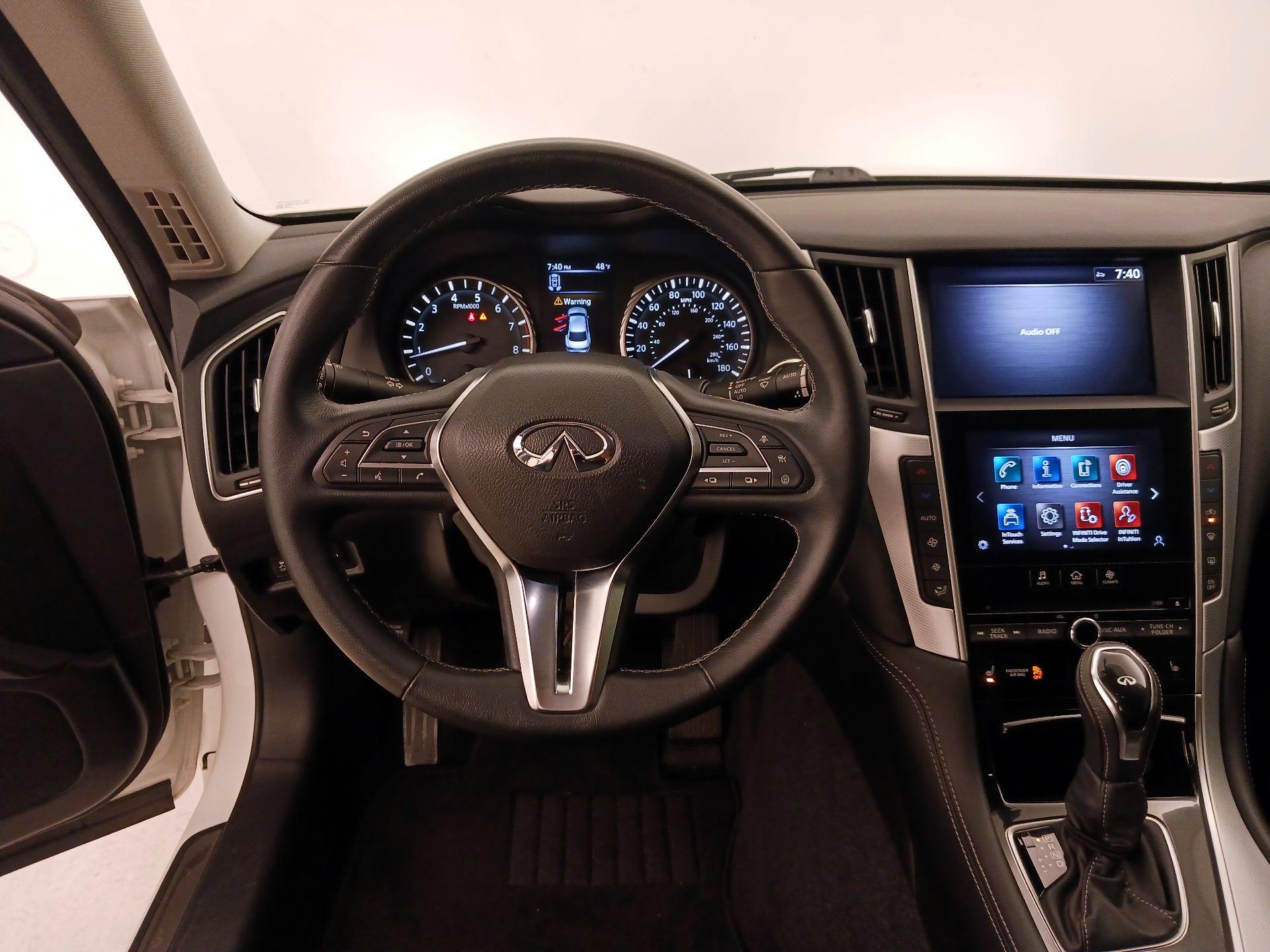 Thumbnail: 2022 INFINITI Q50 - 10