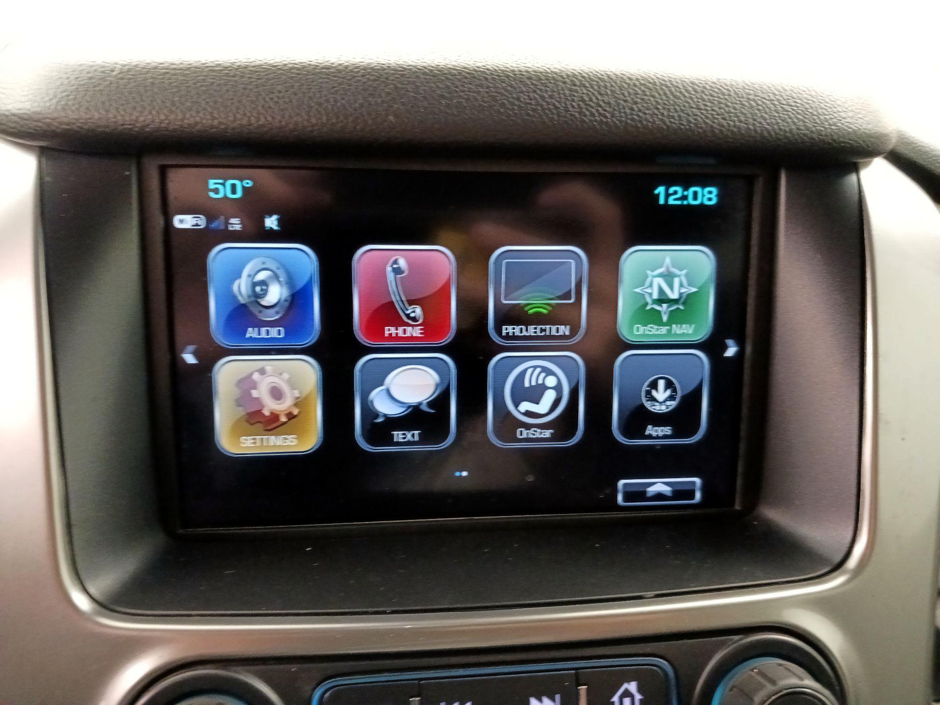 Thumbnail: 2020 Chevrolet Suburban - 14