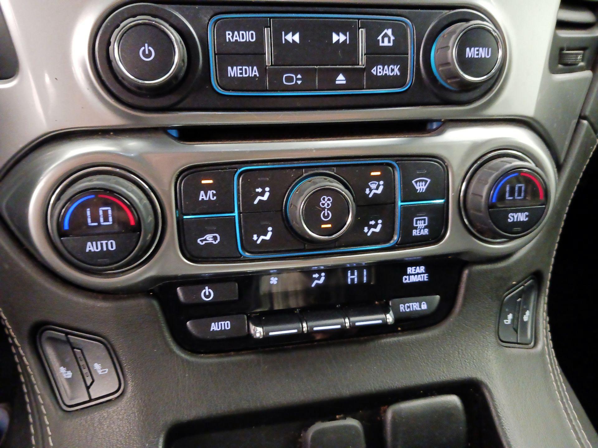 Thumbnail: 2020 Chevrolet Suburban - 17