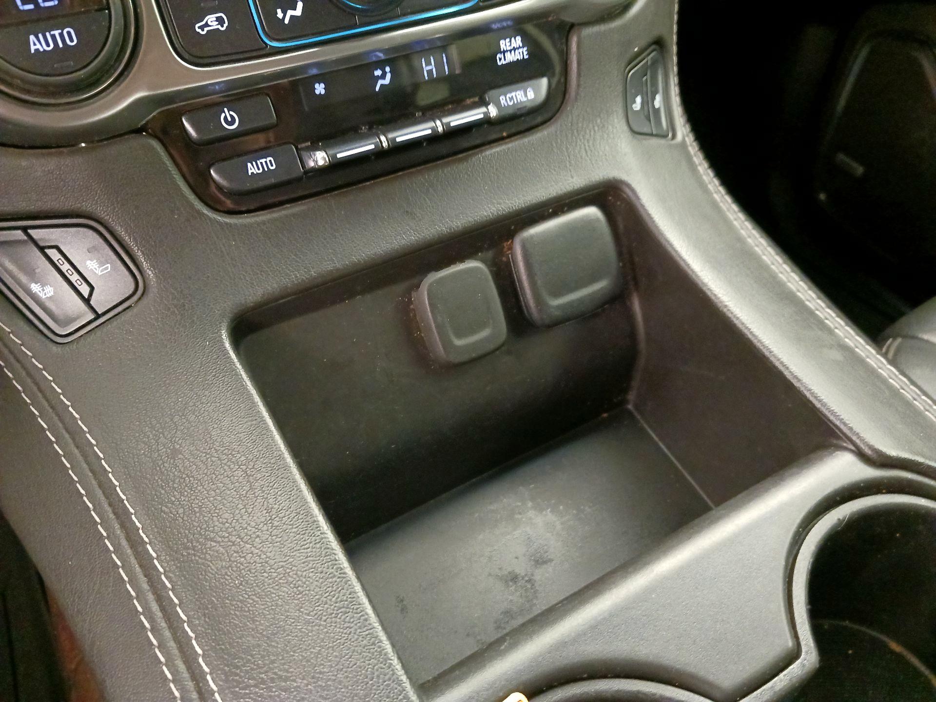 Thumbnail: 2020 Chevrolet Suburban - 19