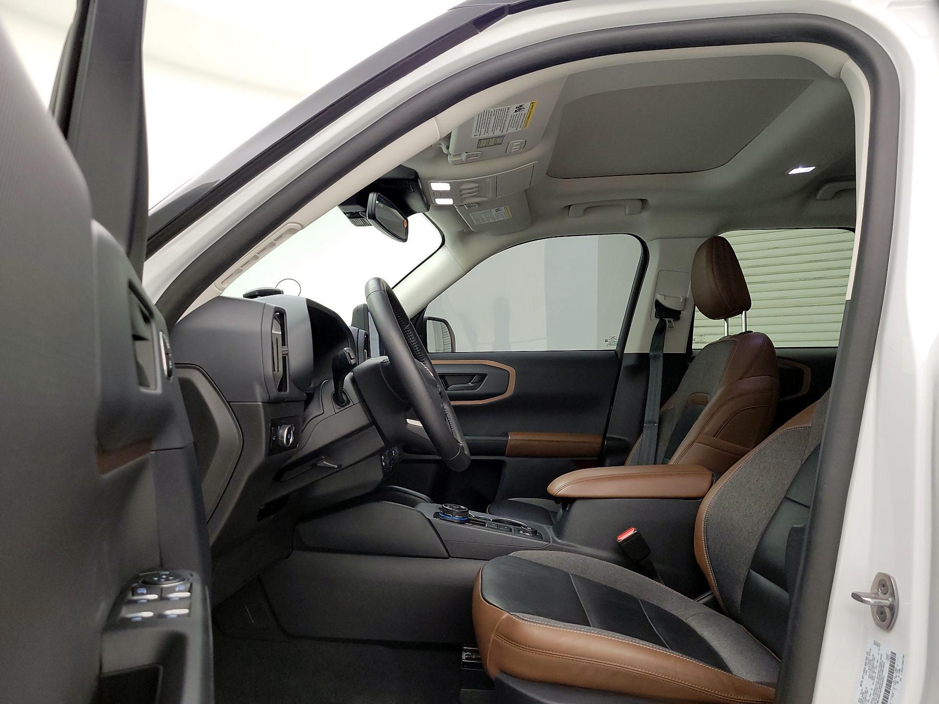 Thumbnail: 2023 Ford Bronco Sport - 9