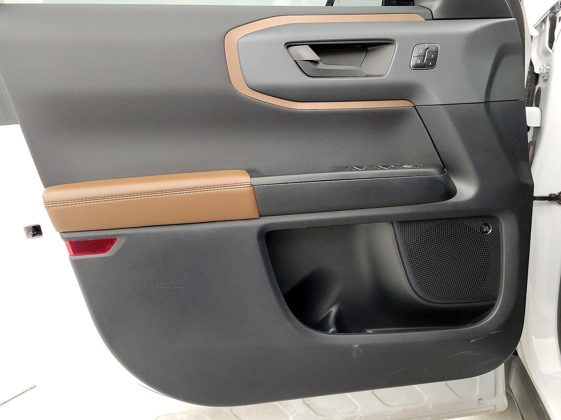 Thumbnail: 2023 Ford Bronco Sport - 10