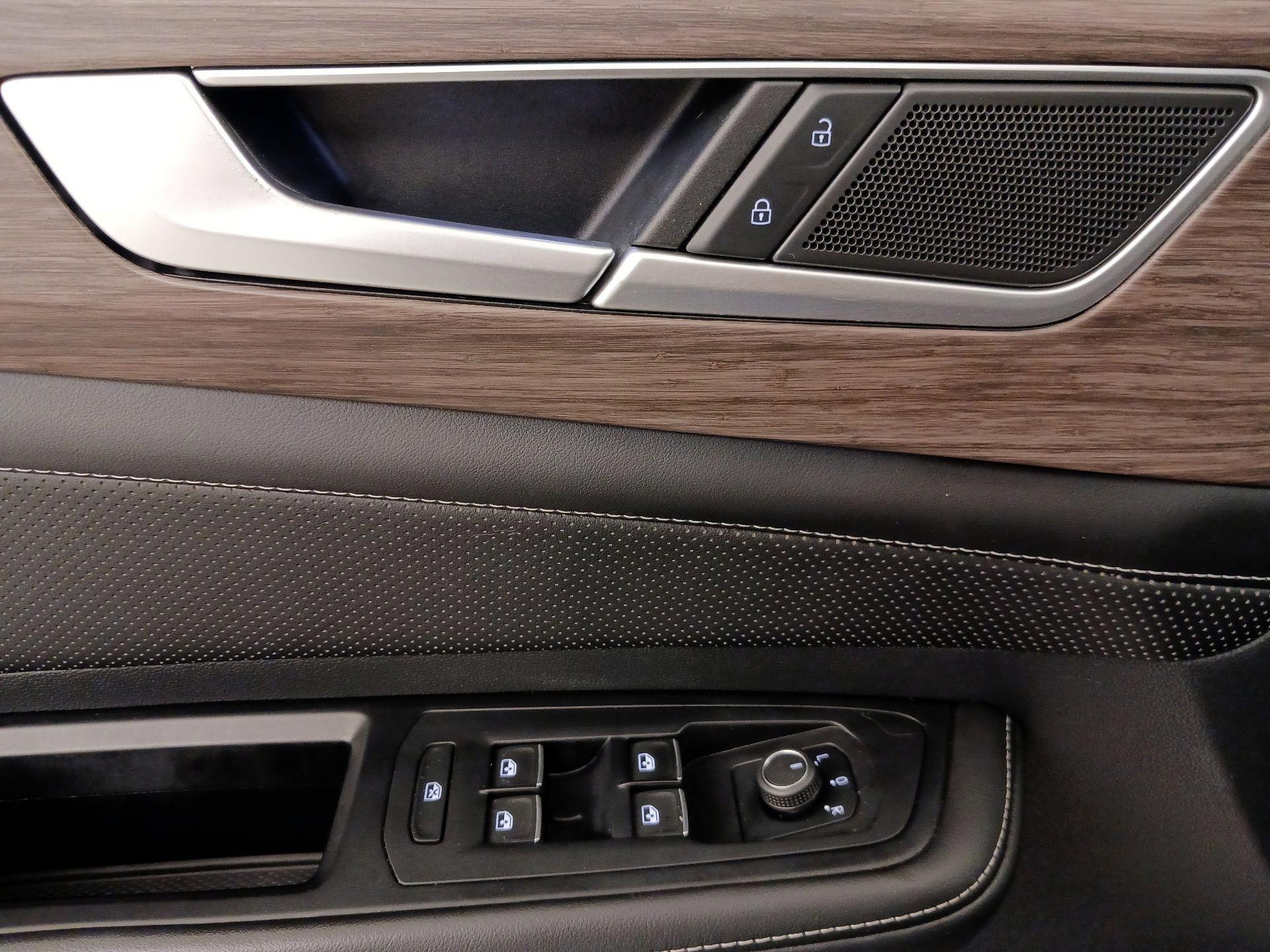 Thumbnail: 2024 Volkswagen Atlas - 12