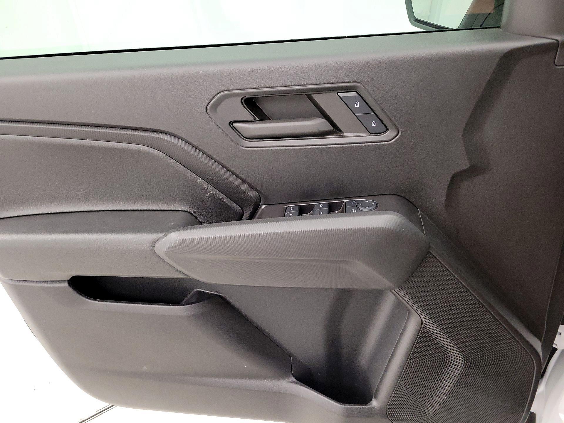 Thumbnail: 2024 Chevrolet Colorado - 12