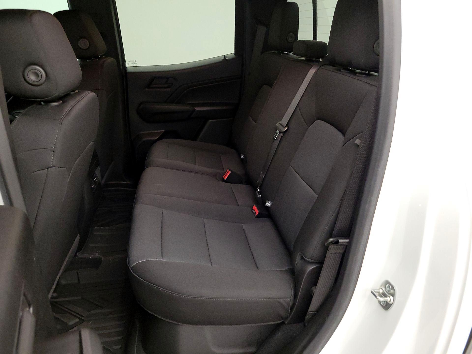 Thumbnail: 2024 Chevrolet Colorado - 20