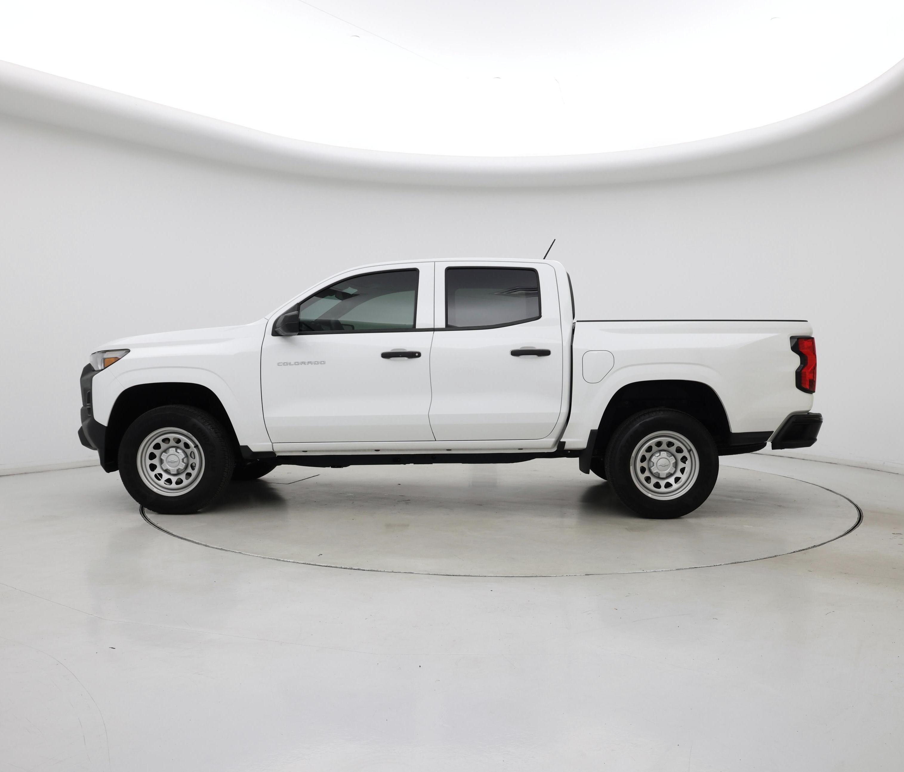 Thumbnail: 2024 Chevrolet Colorado - 3