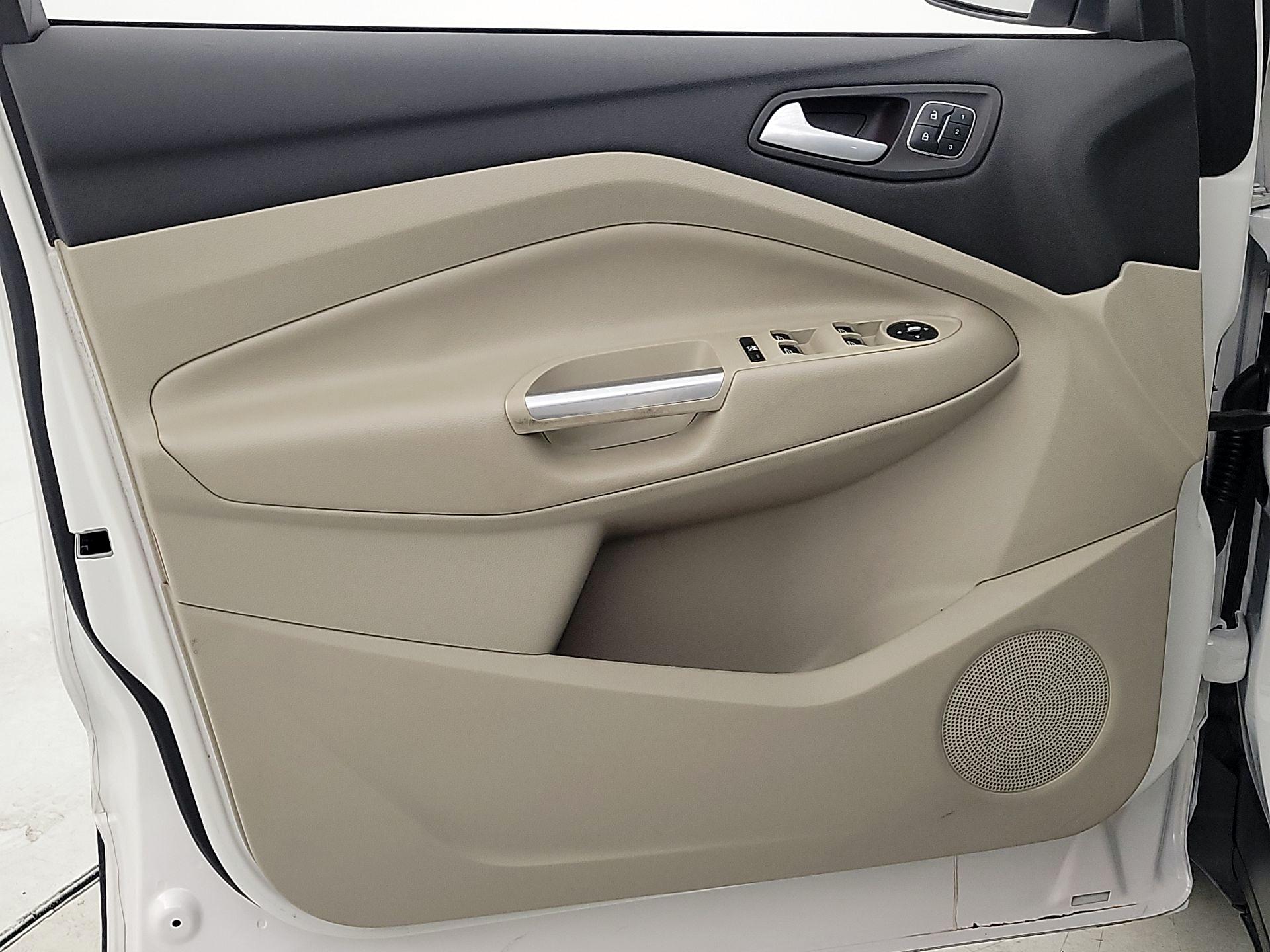 Thumbnail: 2015 Ford Escape - 12