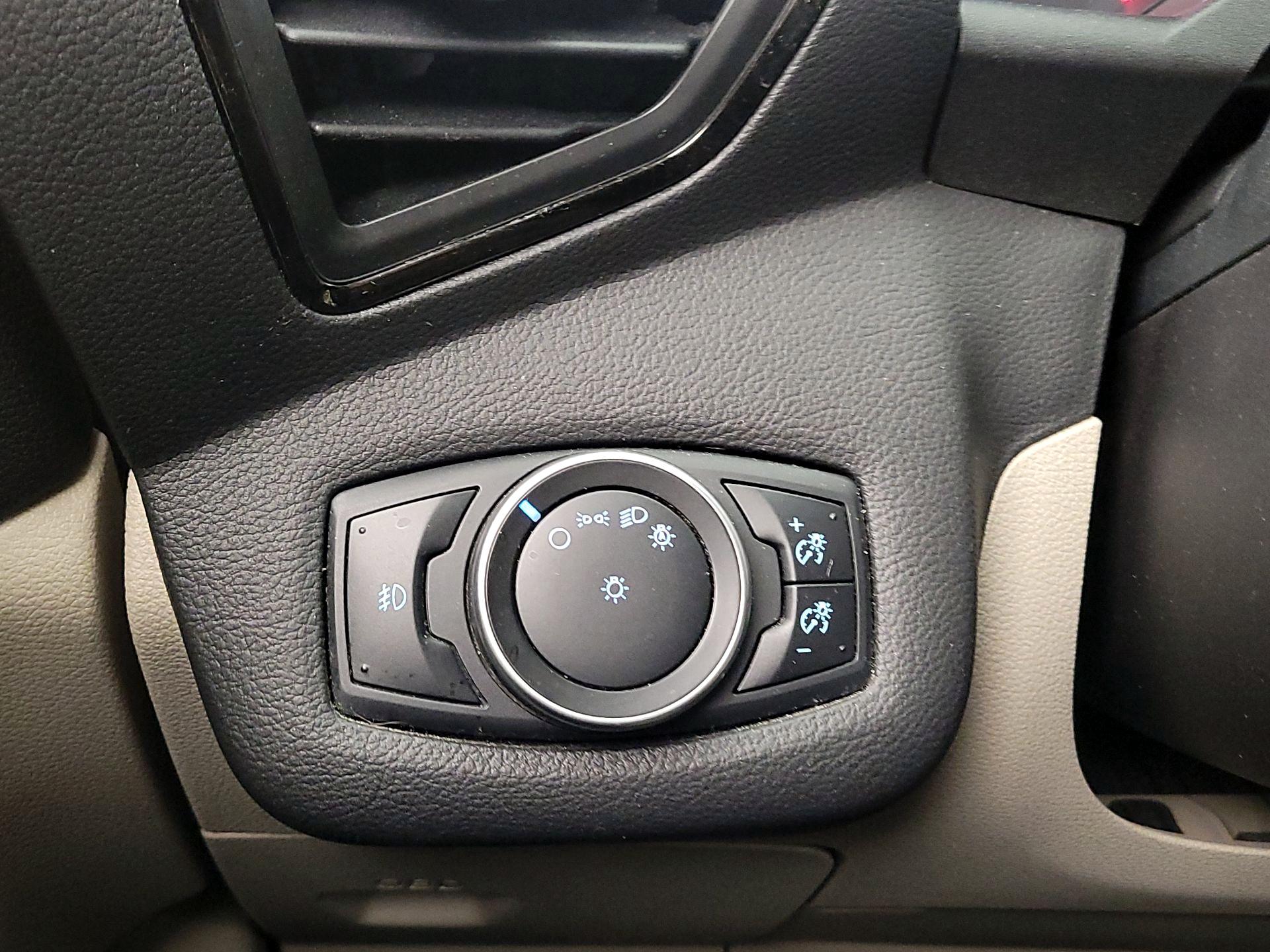 Thumbnail: 2015 Ford Escape - 13