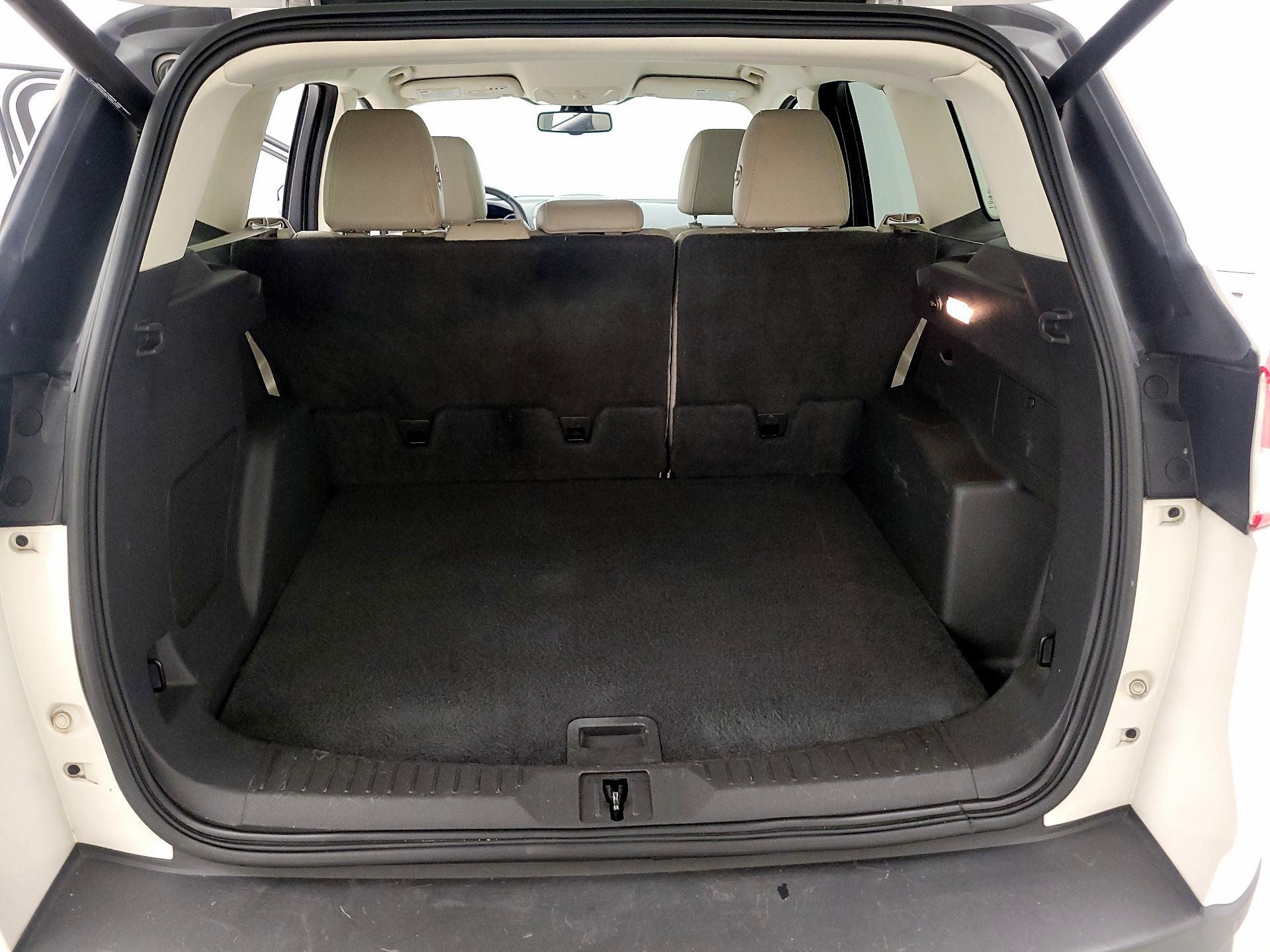 Thumbnail: 2015 Ford Escape - 20