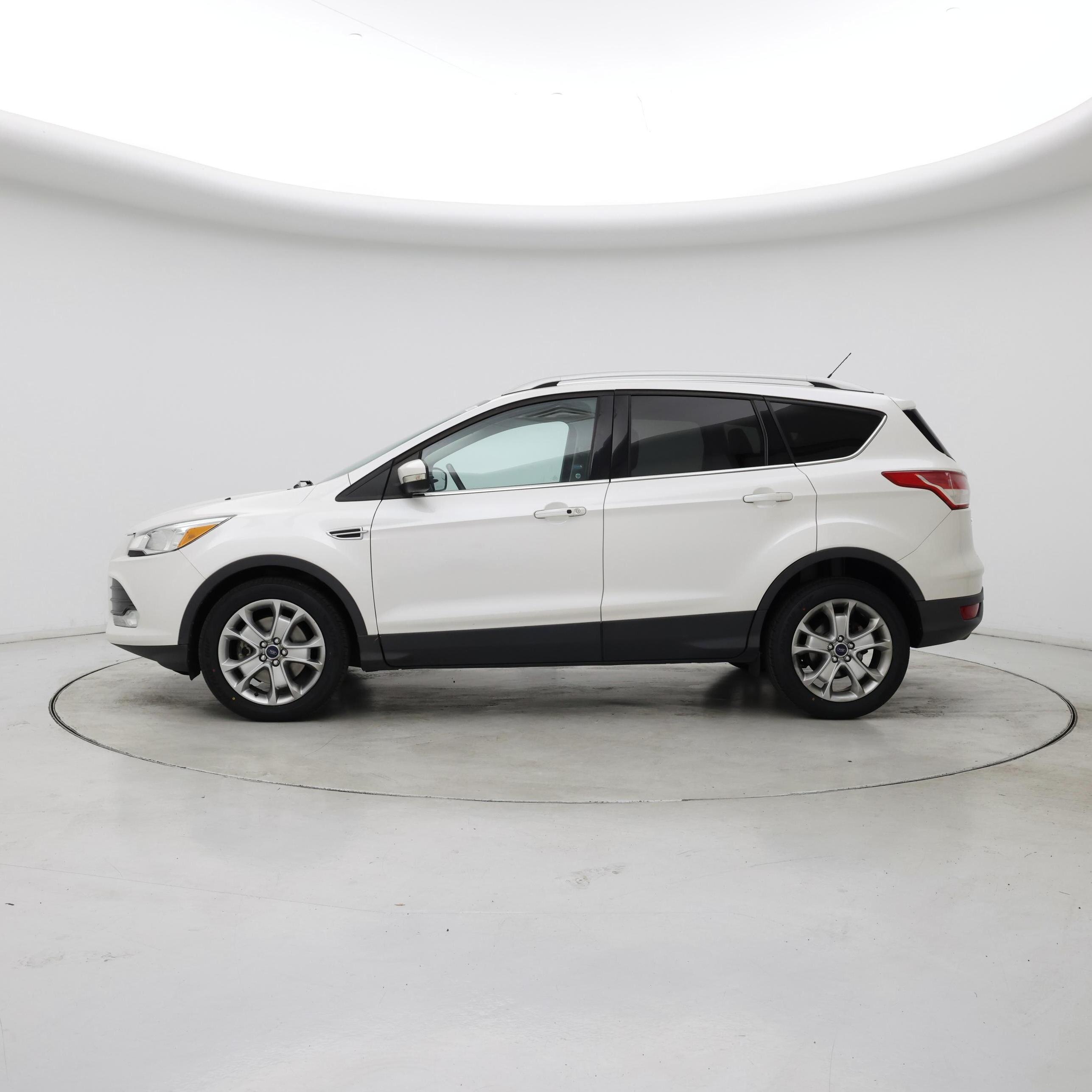 Thumbnail: 2015 Ford Escape - 3