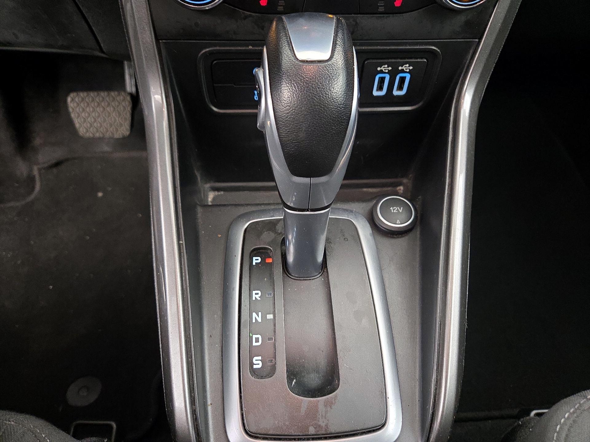 Thumbnail: 2022 Ford EcoSport - 17