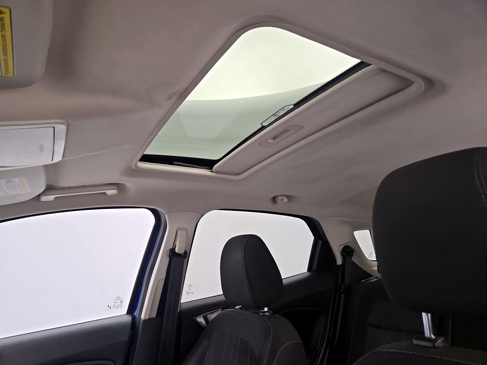 Thumbnail: 2022 Ford EcoSport - 19