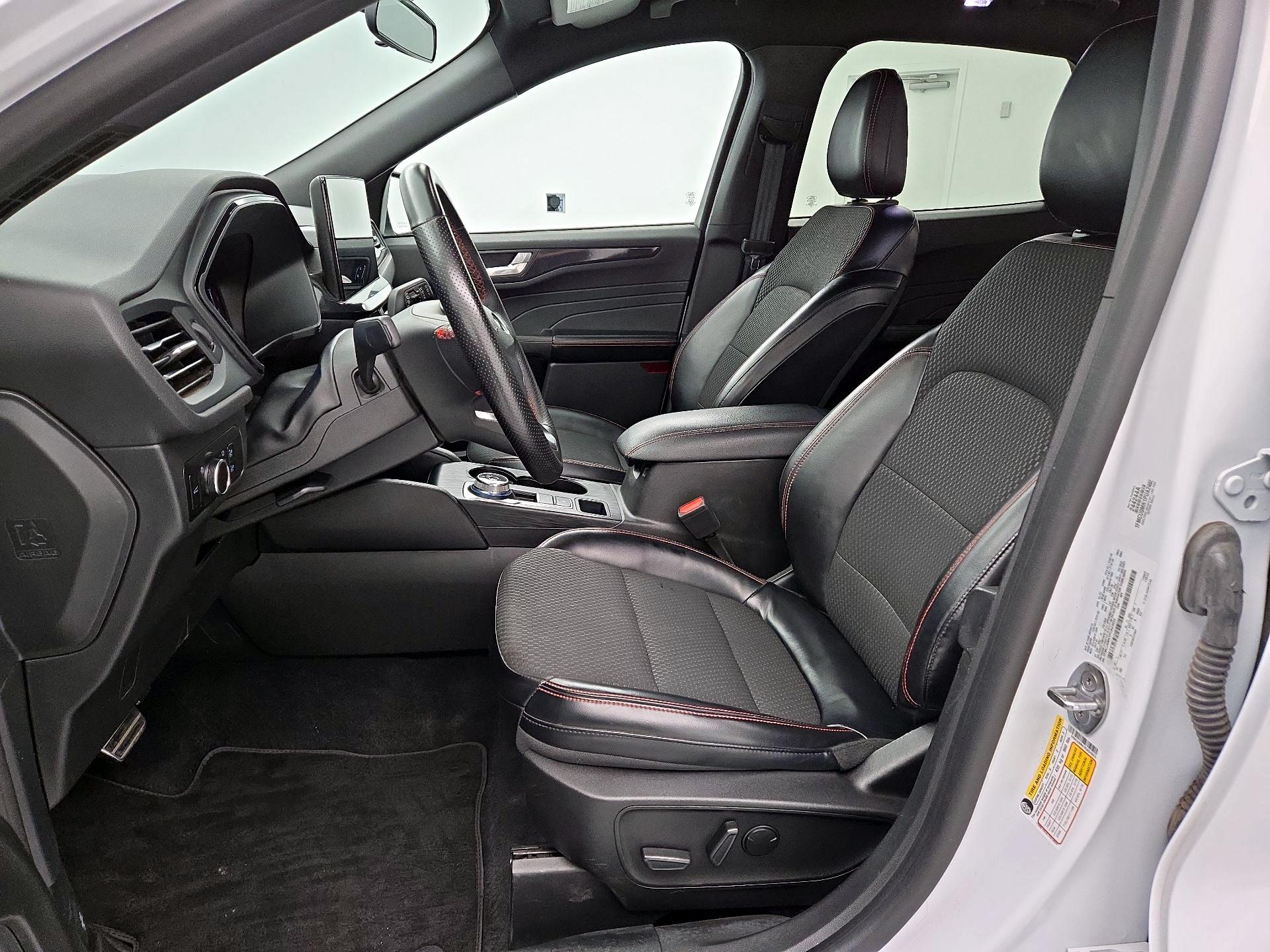 Thumbnail: 2023 Ford Escape - 11