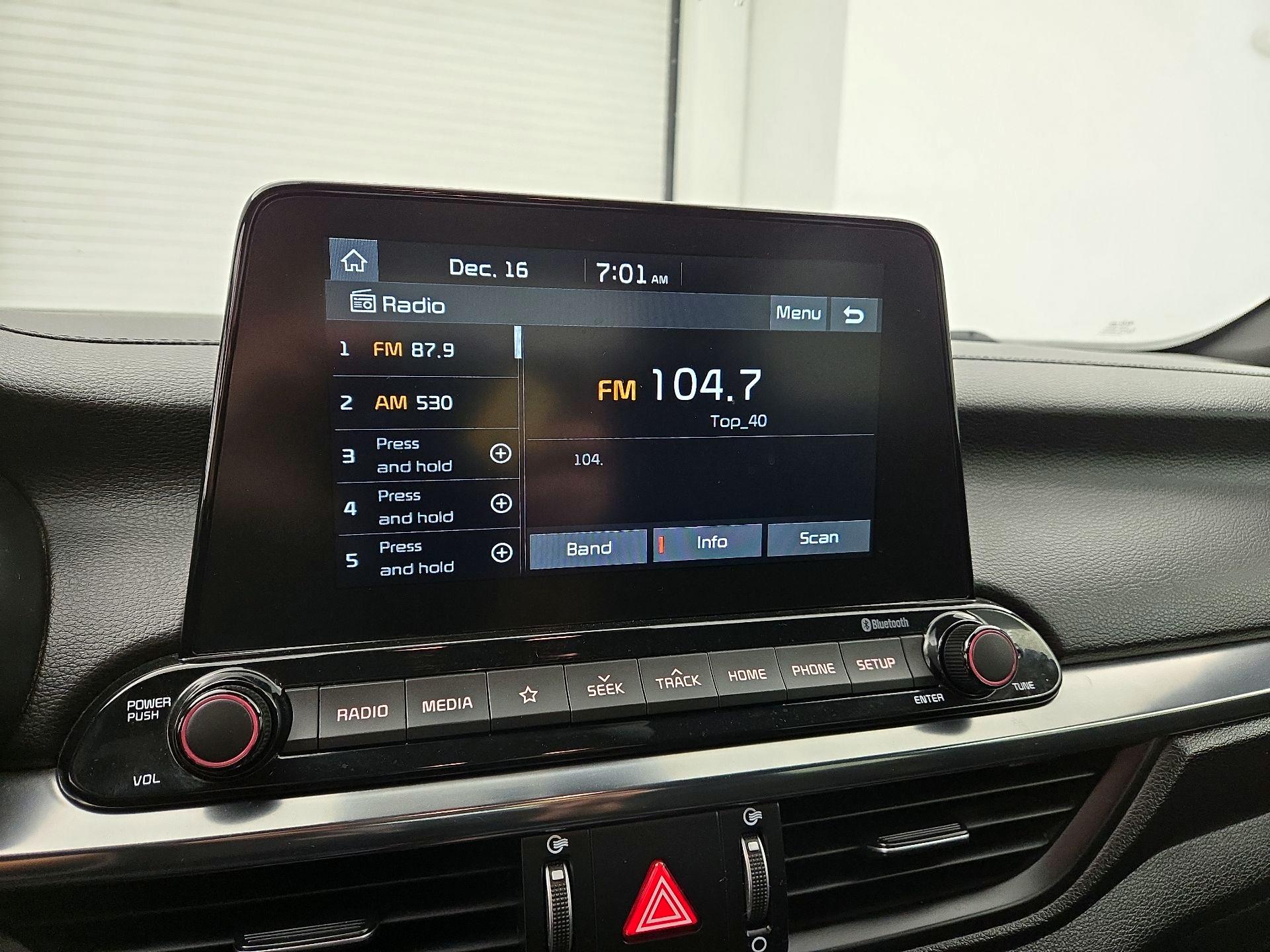 Thumbnail: 2021 Kia Forte - 15