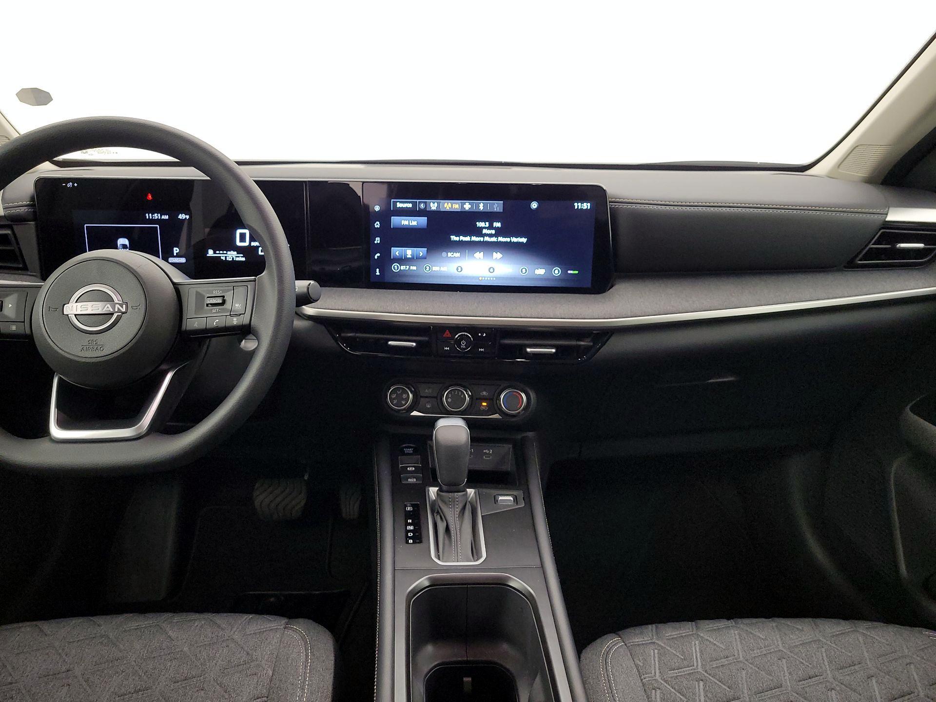 Thumbnail: 2025 Nissan Kicks - 9