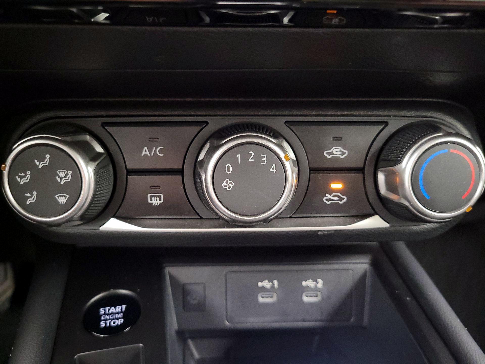 Thumbnail: 2025 Nissan Kicks - 15