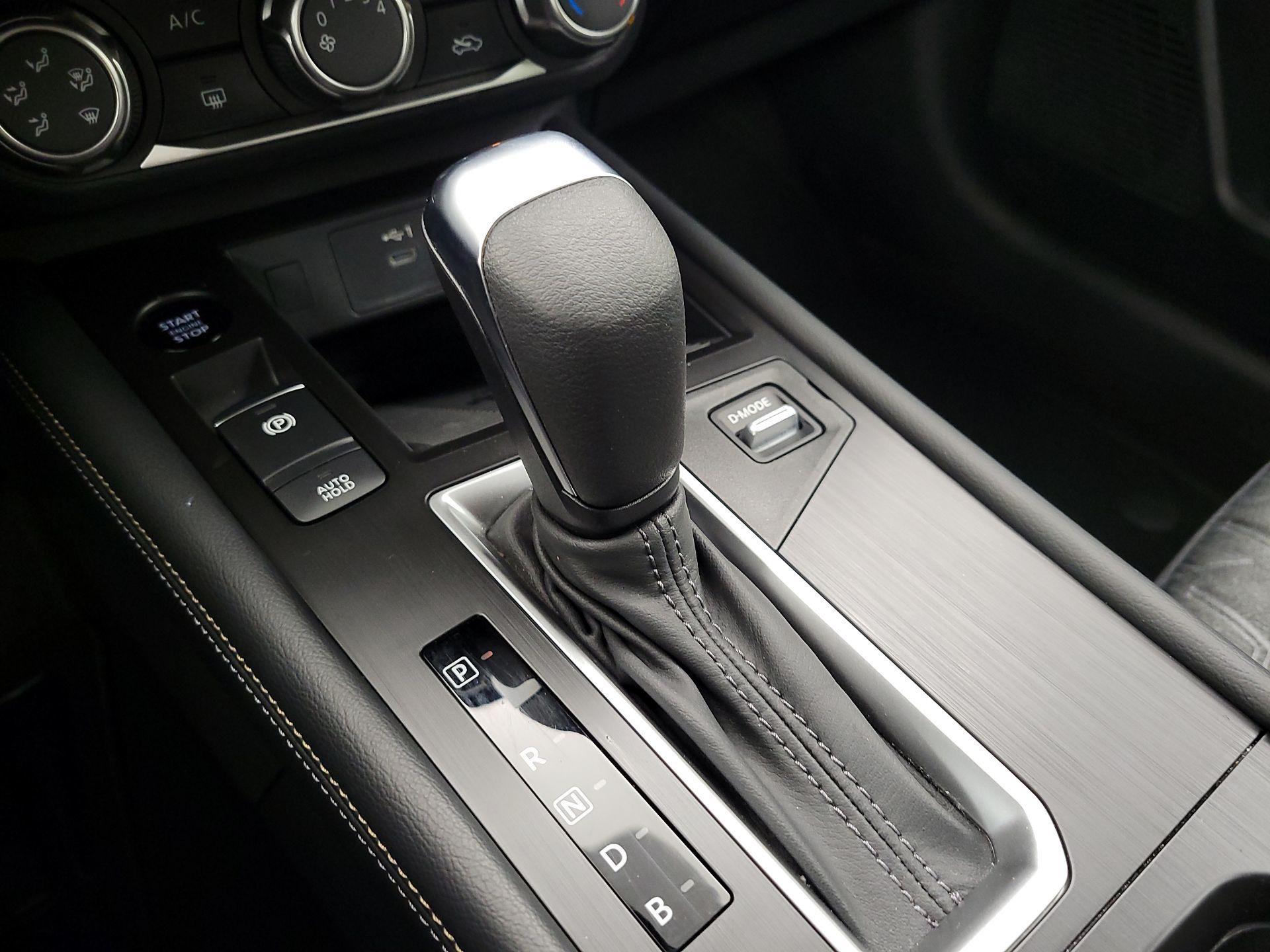 Thumbnail: 2025 Nissan Kicks - 16