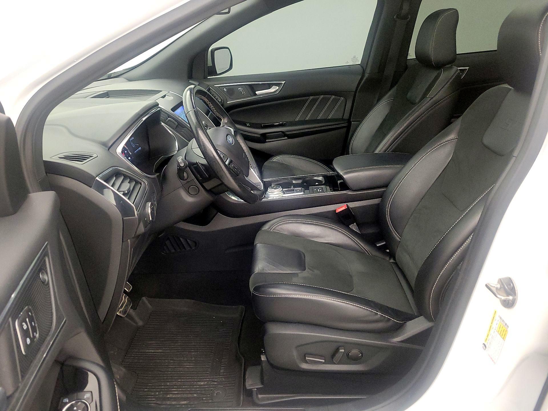 Thumbnail: 2020 Ford Edge - 11