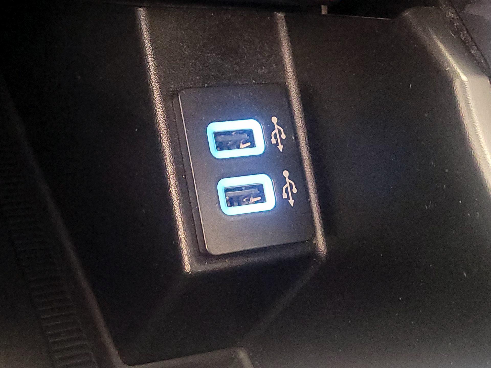 Thumbnail: 2020 Ford Edge - 19