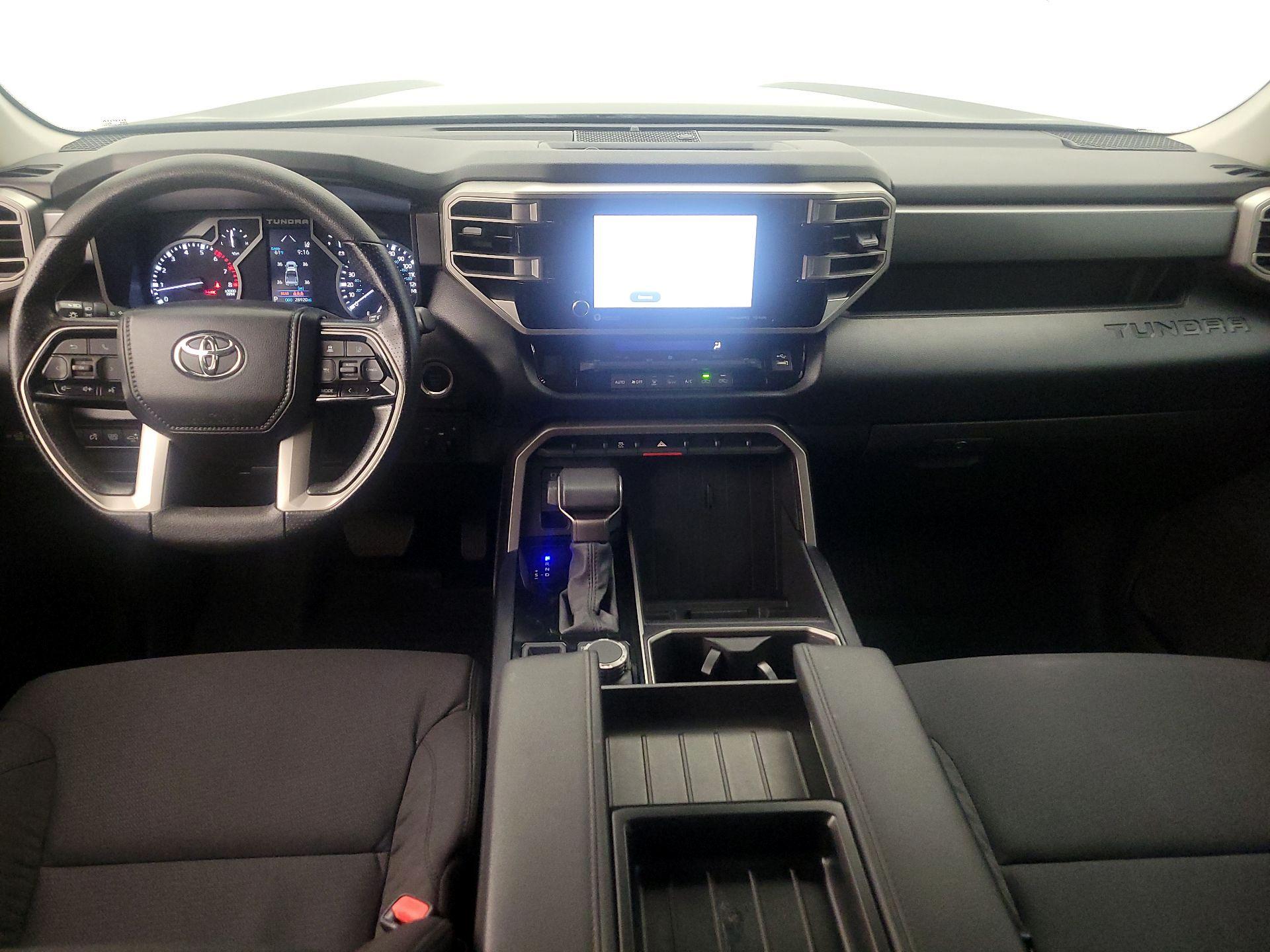 Thumbnail: 2024 Toyota Tundra - 9