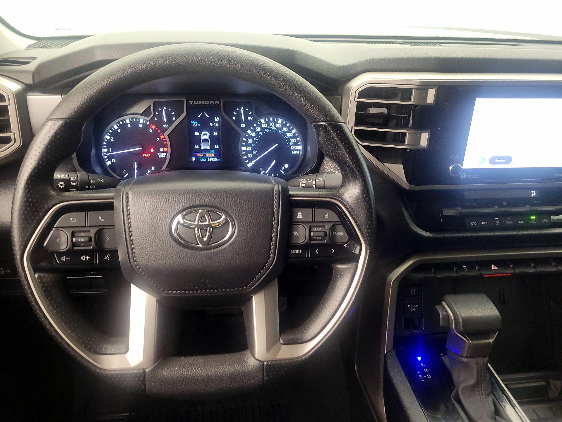 Thumbnail: 2024 Toyota Tundra - 10