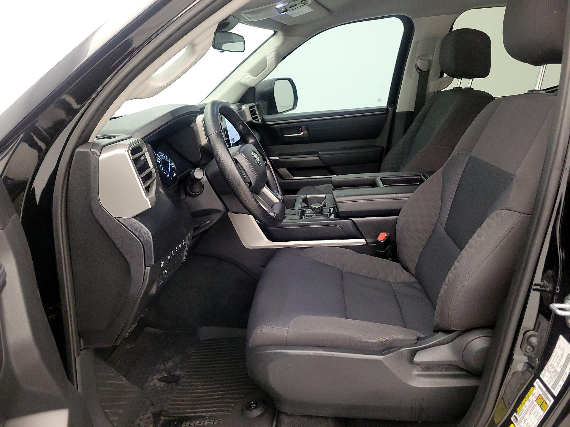 Thumbnail: 2024 Toyota Tundra - 11