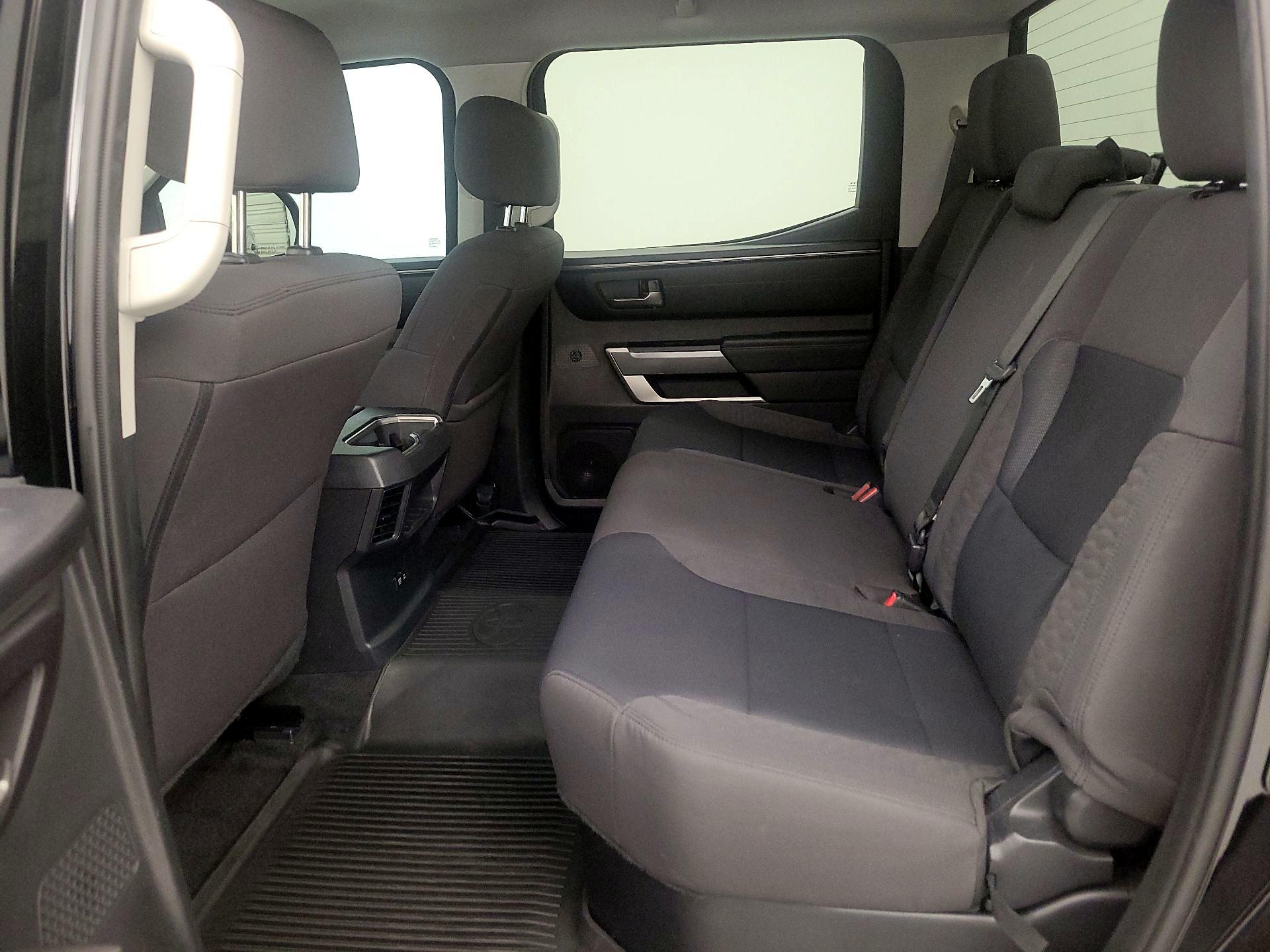 Thumbnail: 2024 Toyota Tundra - 18