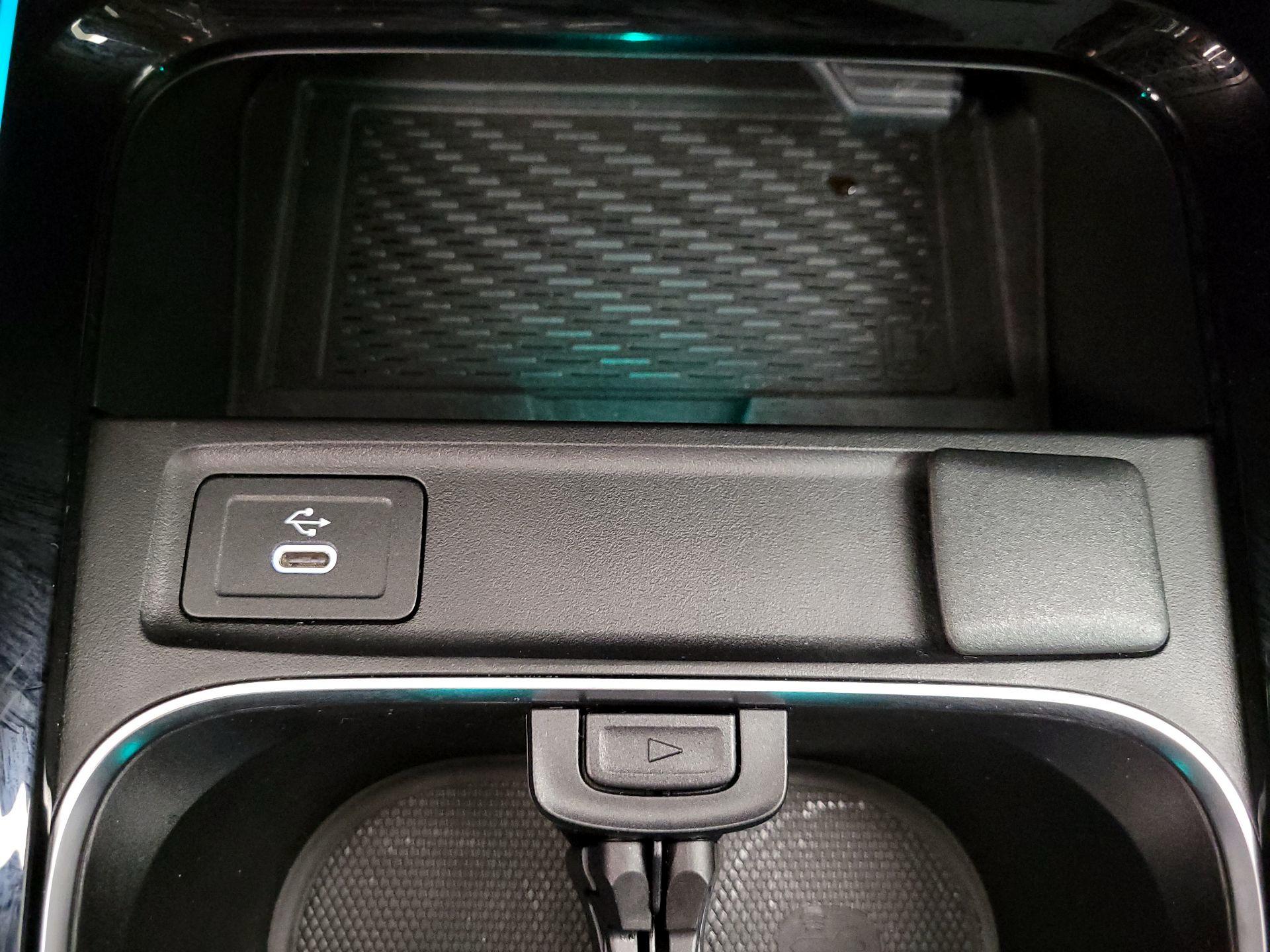 Thumbnail: 2025 Mercedes-Benz GLA - 18