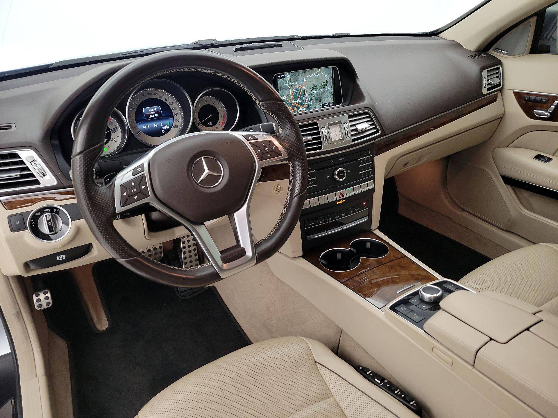 Thumbnail: 2017 Mercedes-Benz E-Class - 9