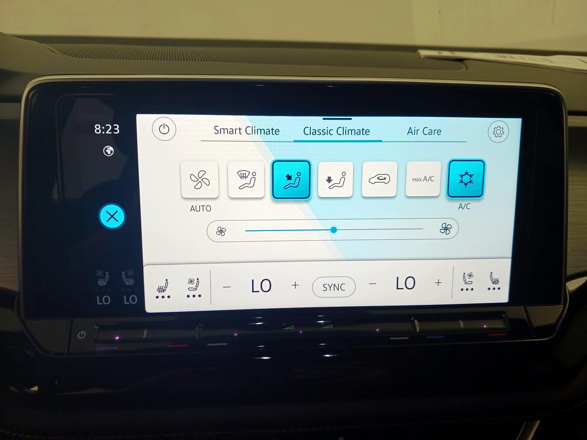 Thumbnail: 2024 Volkswagen Atlas - 17