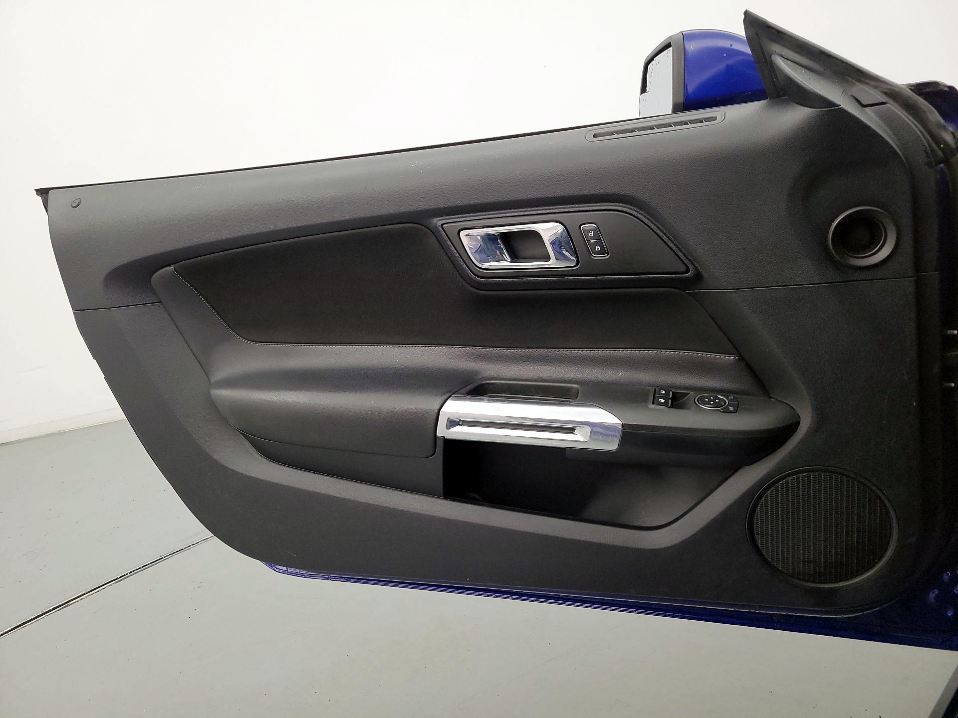 Thumbnail: 2015 Ford Mustang - 12