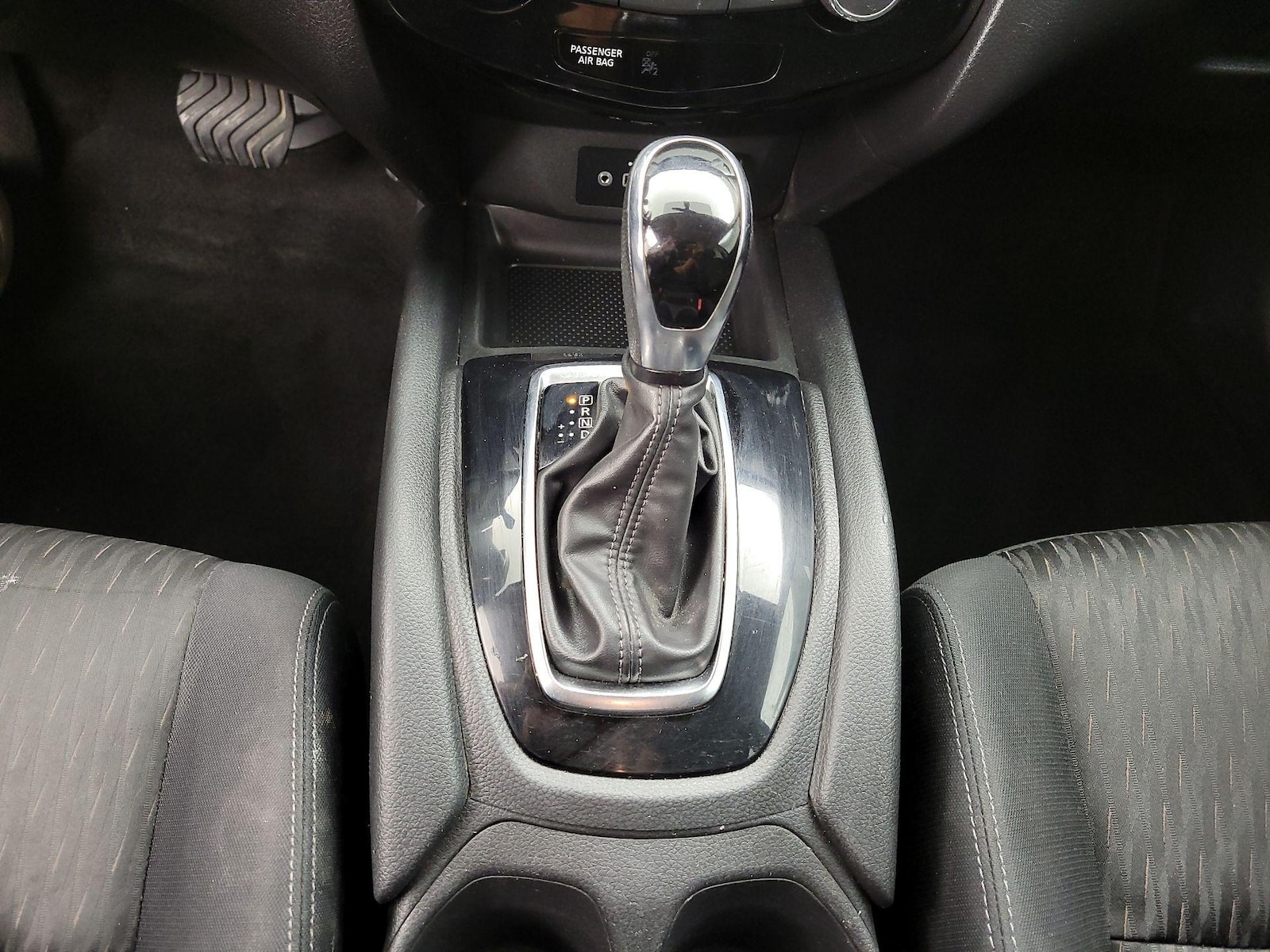 2018 Nissan Rogue SV - Photo 20