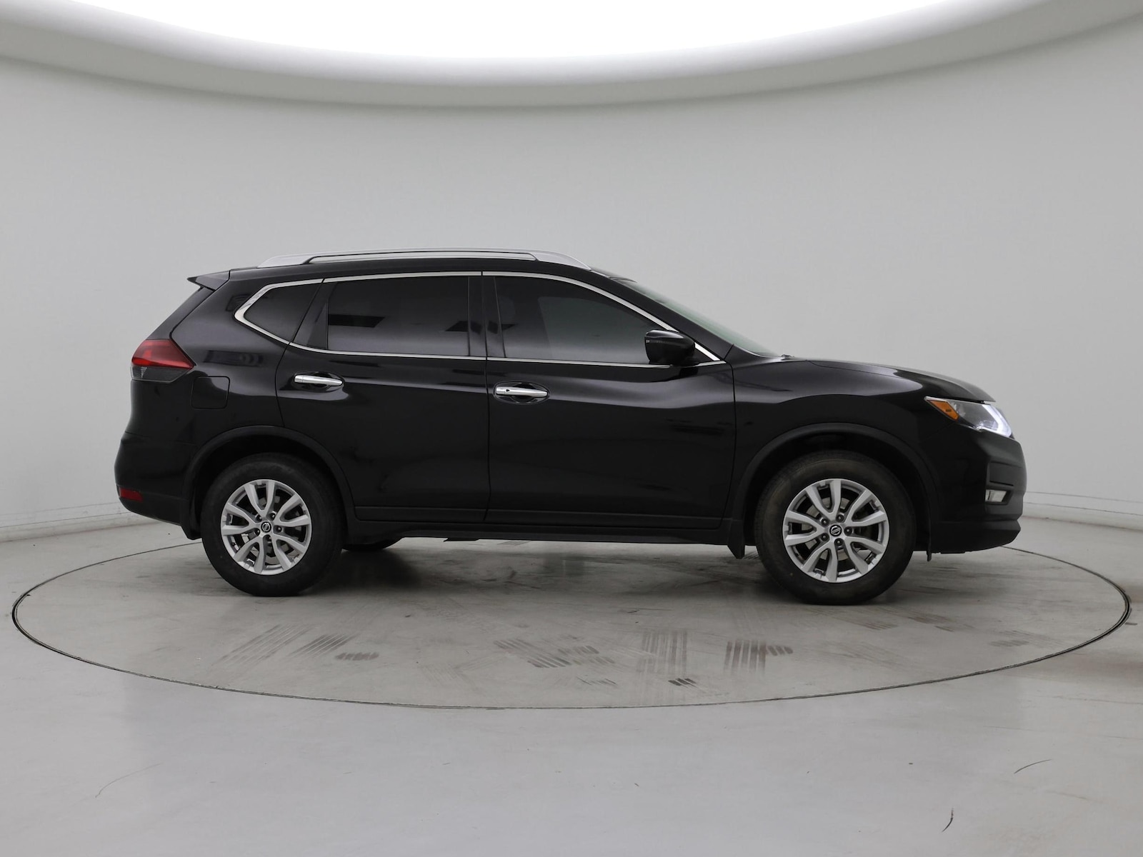 2018 Nissan Rogue SV - Photo 8