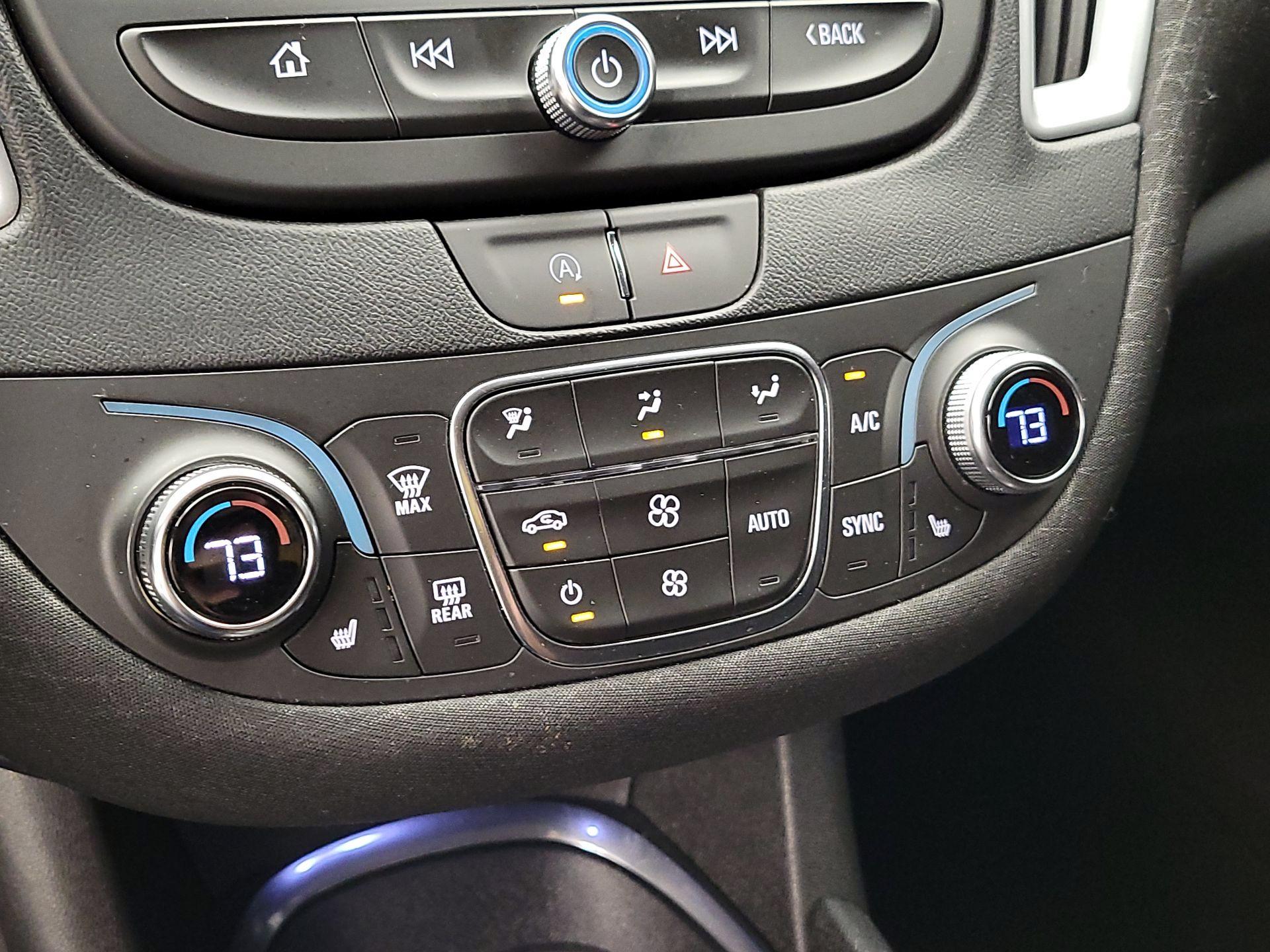 Thumbnail: 2023 Chevrolet Malibu - 16