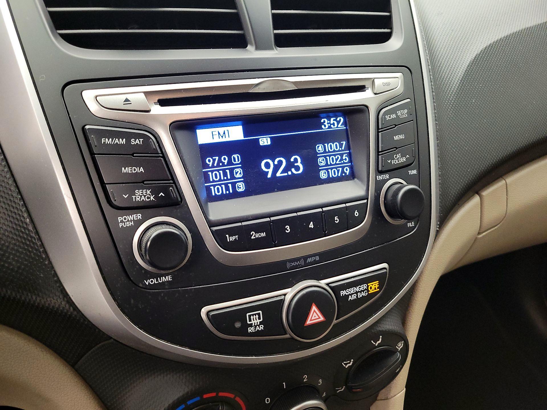 Thumbnail: 2017 Hyundai Accent - 14