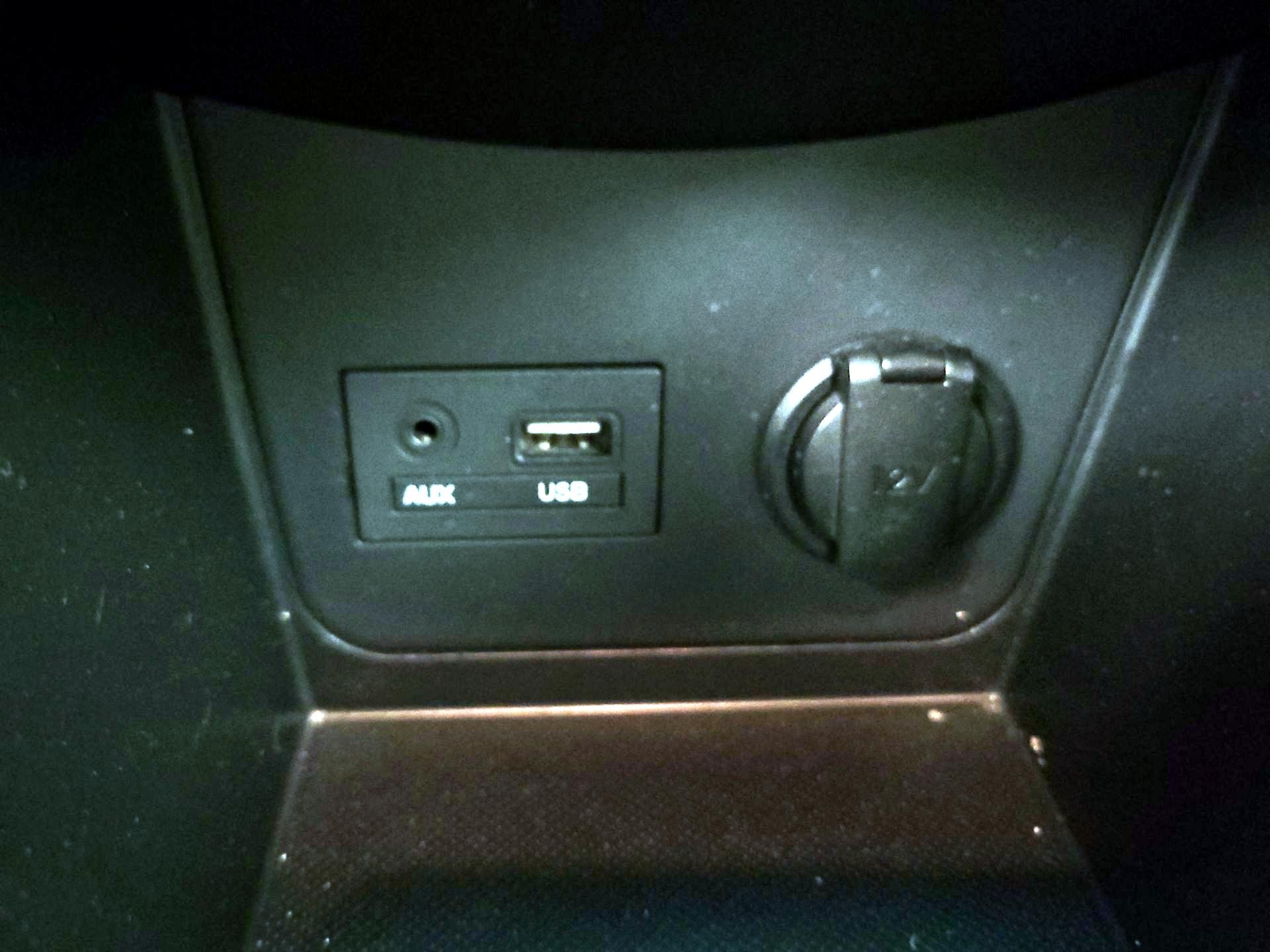 Thumbnail: 2017 Hyundai Accent - 17