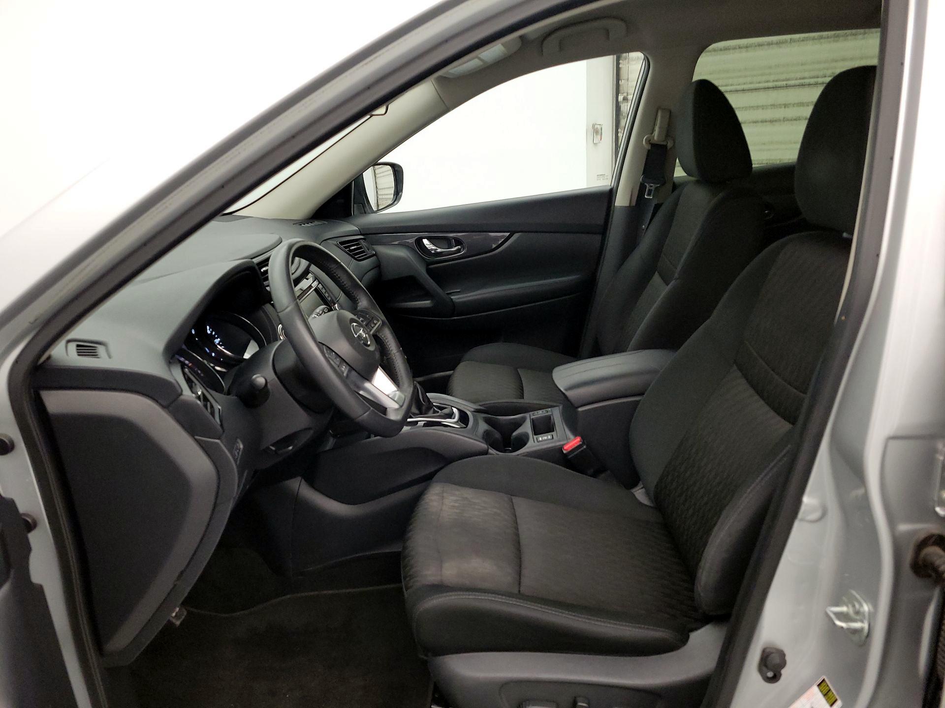 Thumbnail: 2018 Nissan Rogue - 11