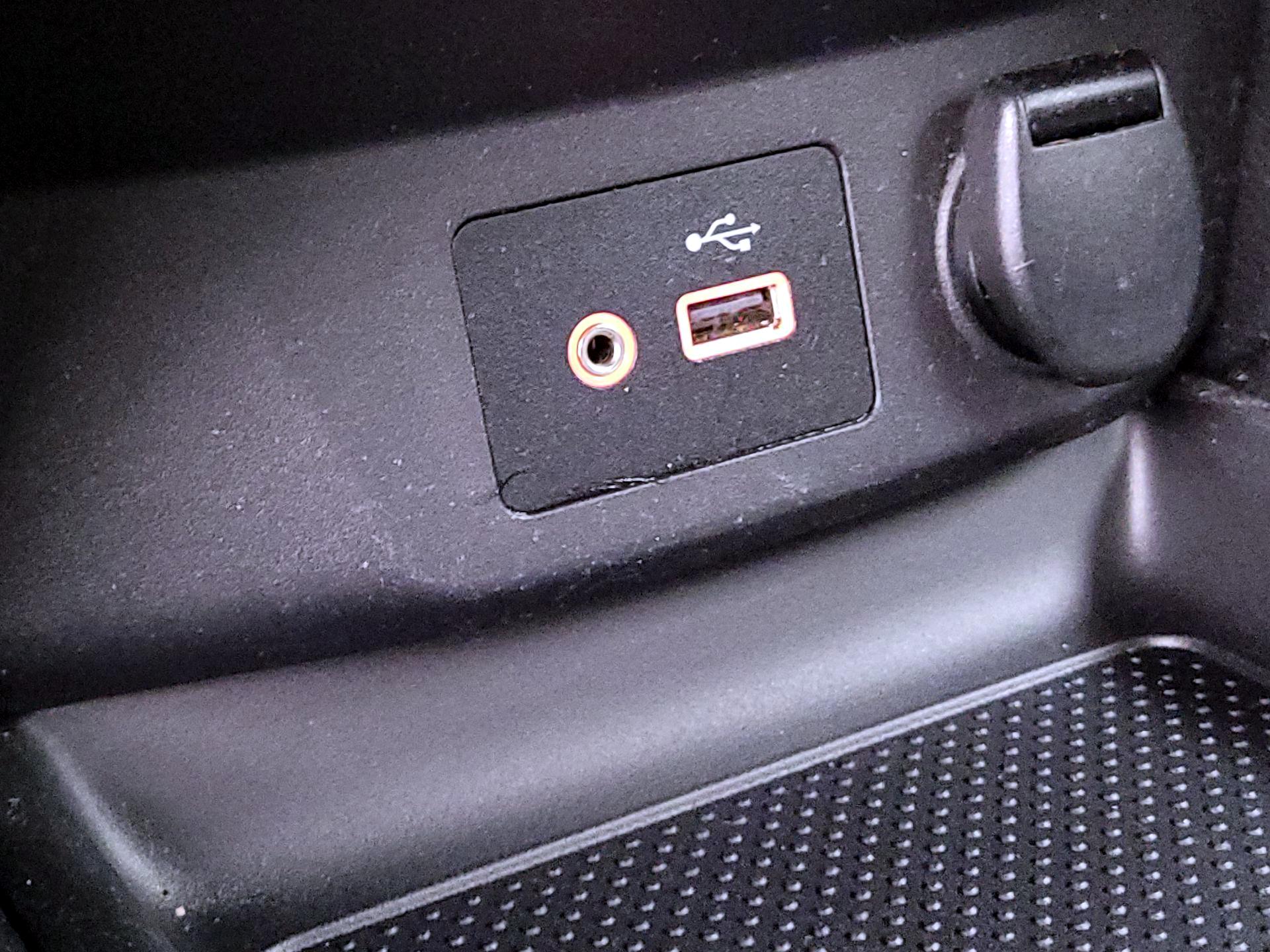 Thumbnail: 2018 Nissan Rogue - 18