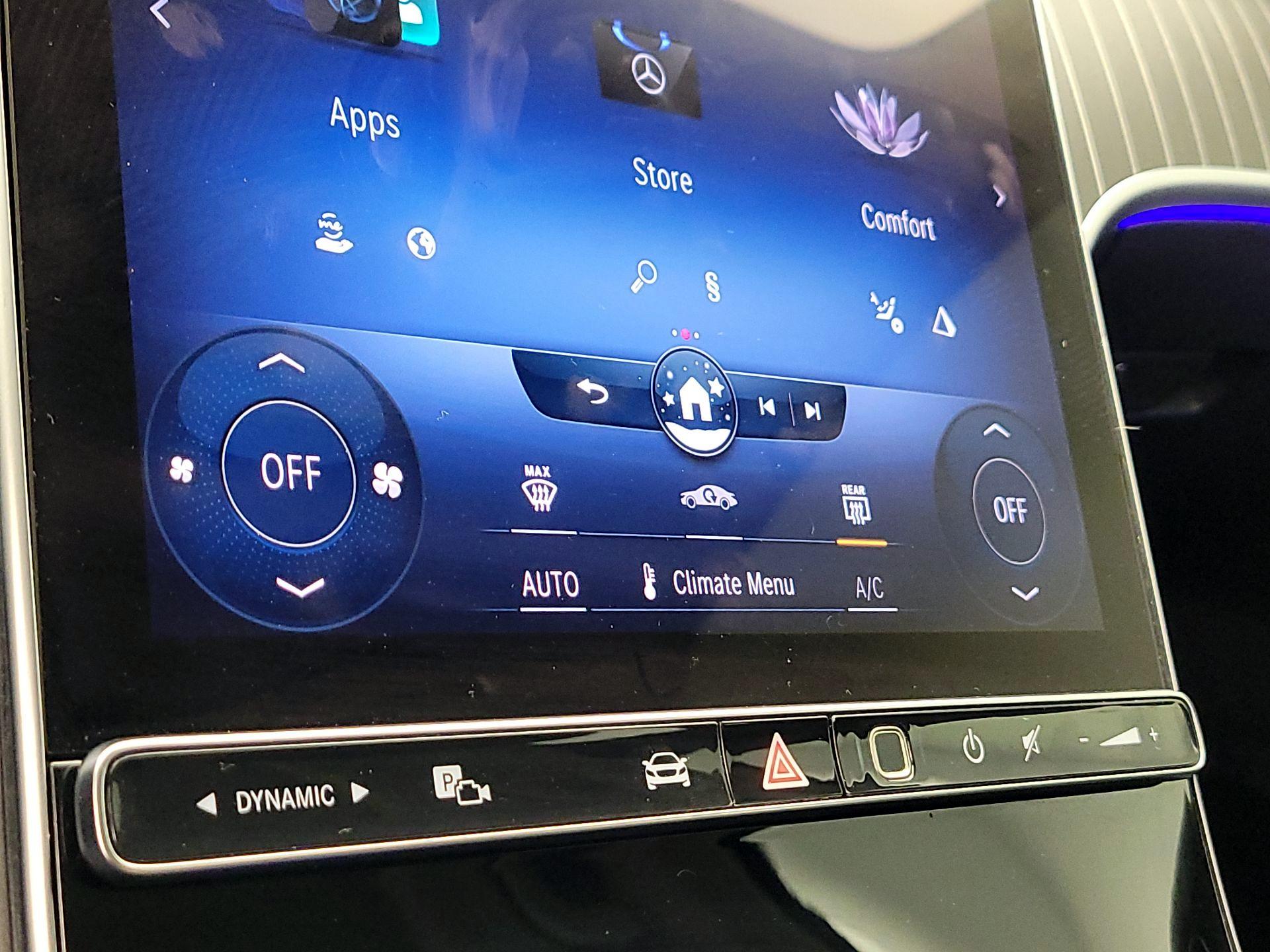 Thumbnail: 2022 Mercedes-Benz C-Class - 16