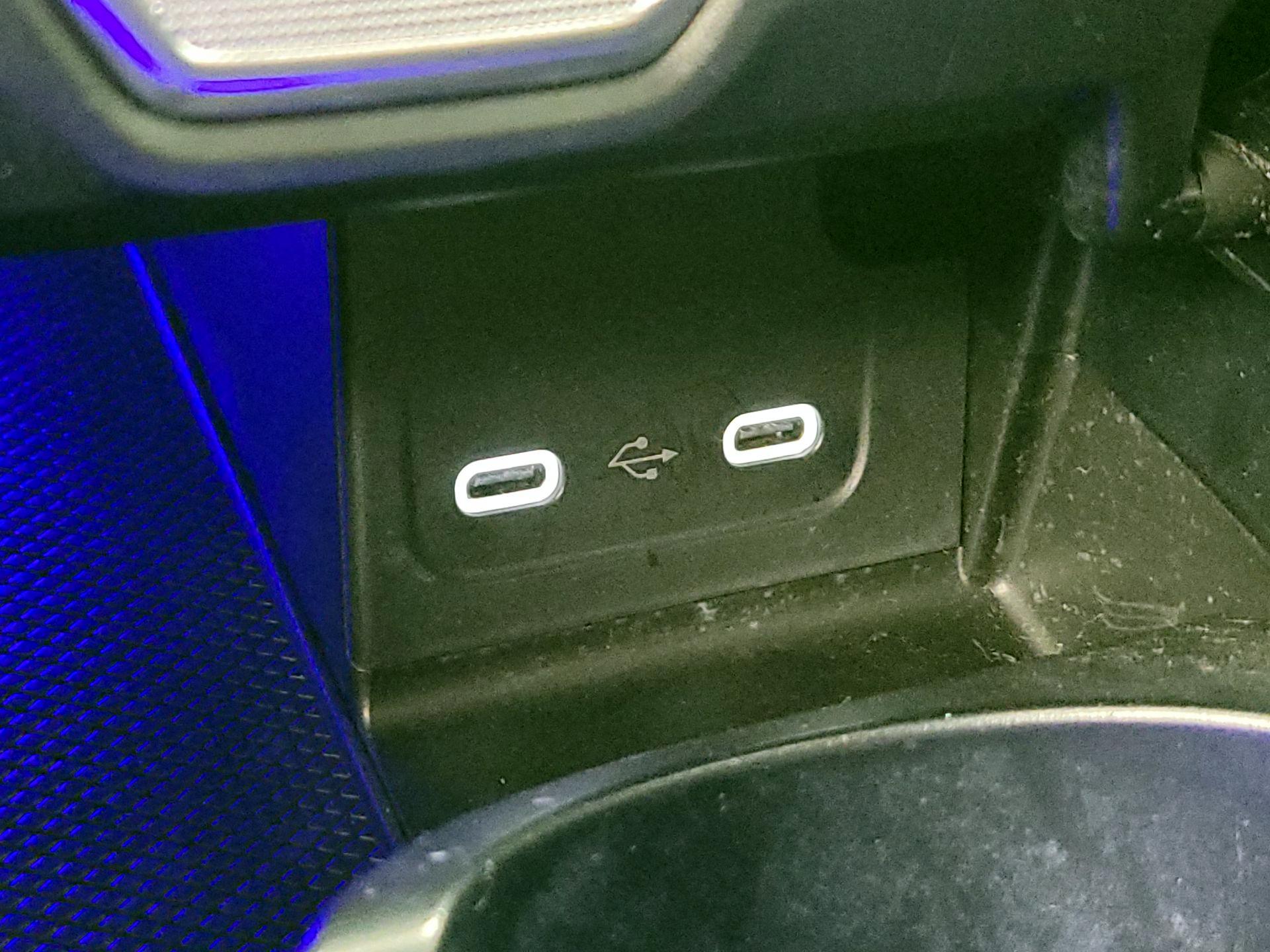 Thumbnail: 2022 Mercedes-Benz C-Class - 18