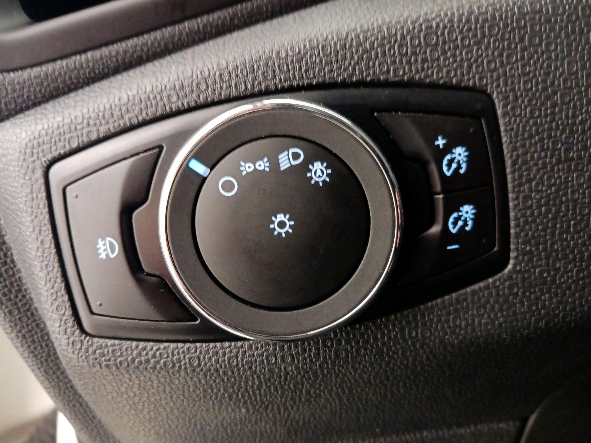 Thumbnail: 2021 Ford EcoSport - 13