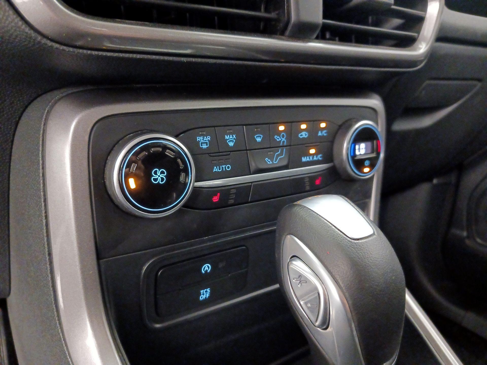 Thumbnail: 2021 Ford EcoSport - 16