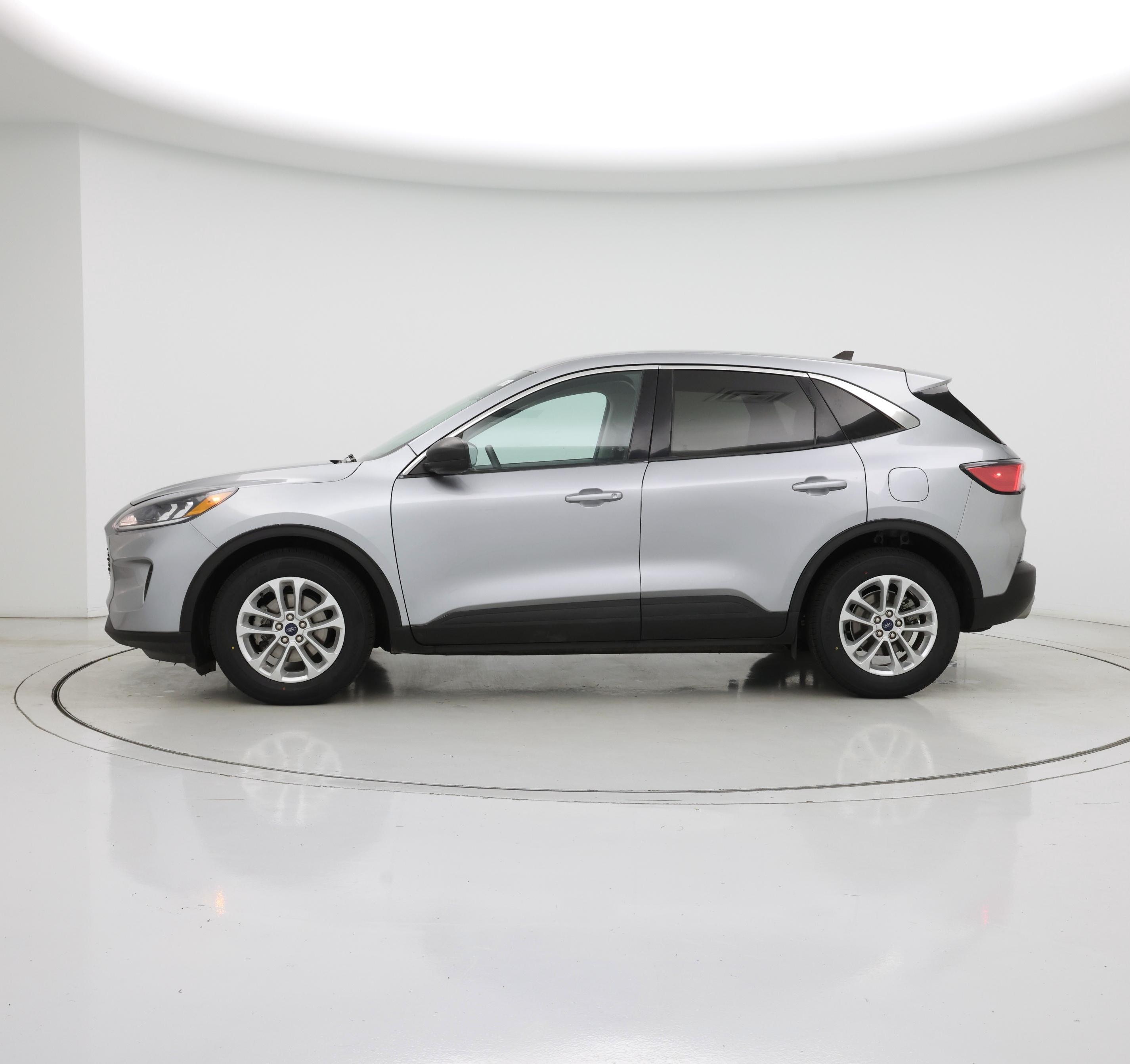 Thumbnail: 2022 Ford Escape - 3