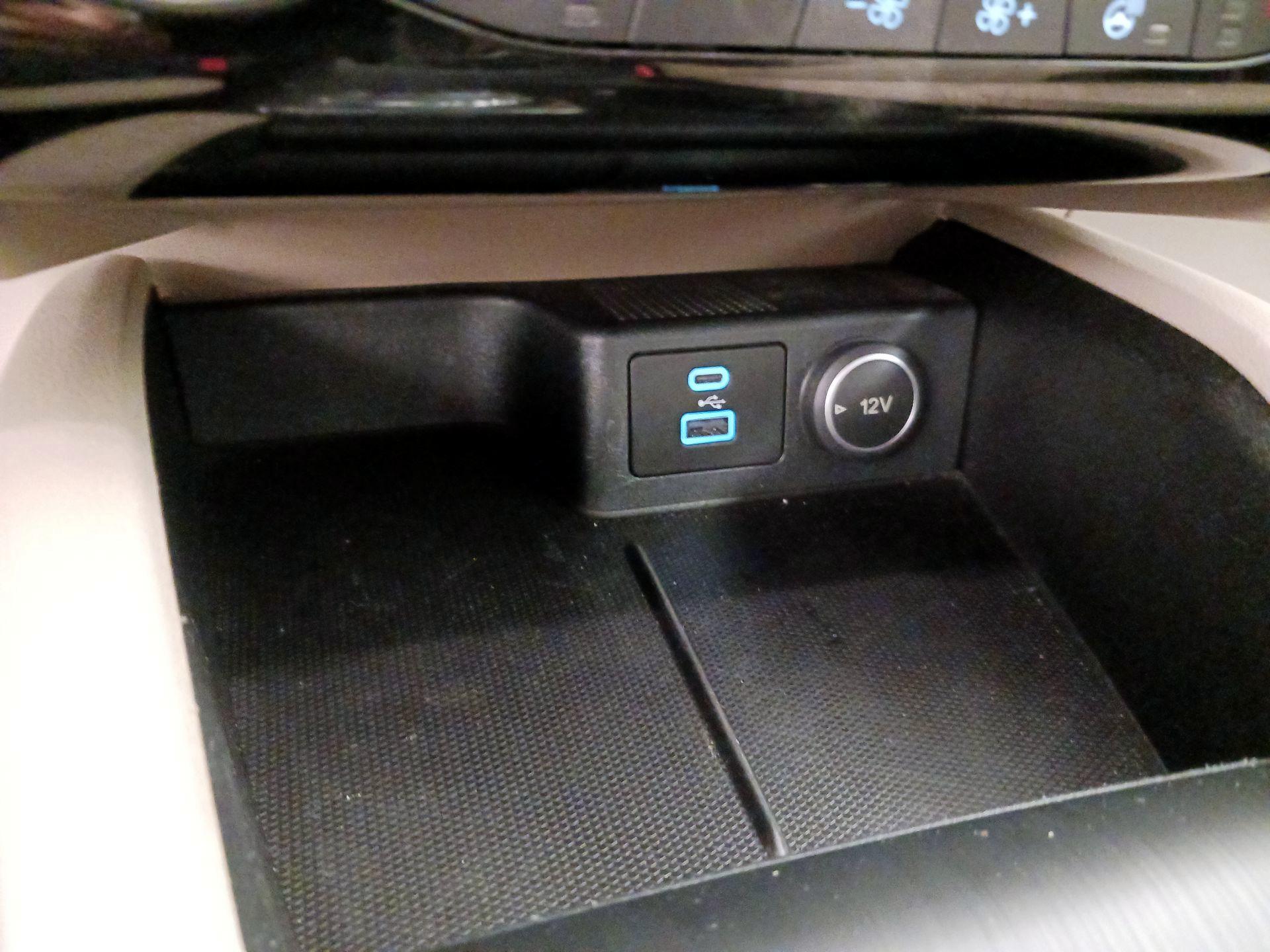 Thumbnail: 2021 Ford Escape - 18