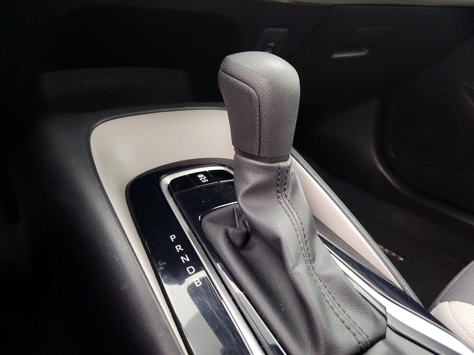 Thumbnail: 2023 Toyota Corolla - 17