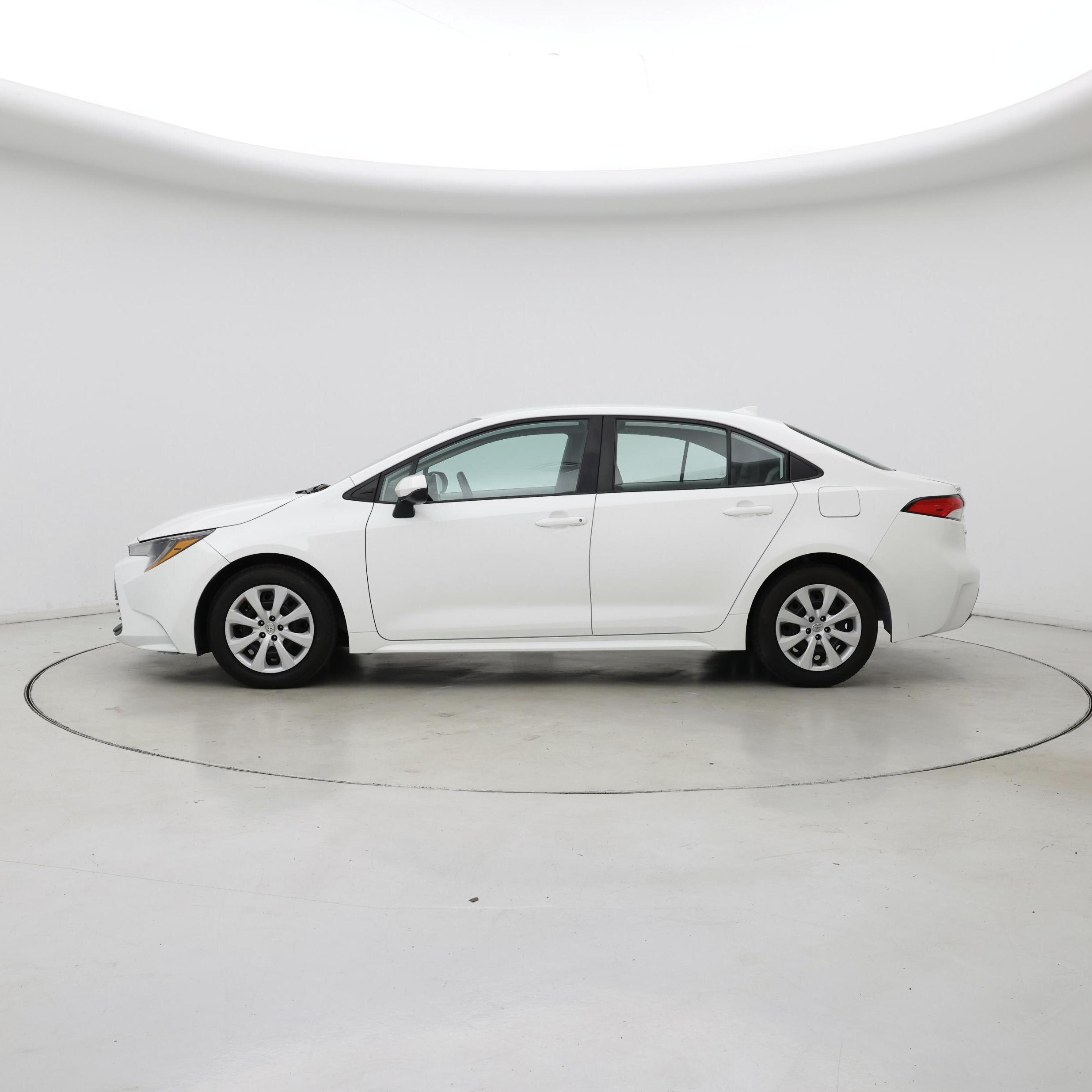 Thumbnail: 2023 Toyota Corolla - 3